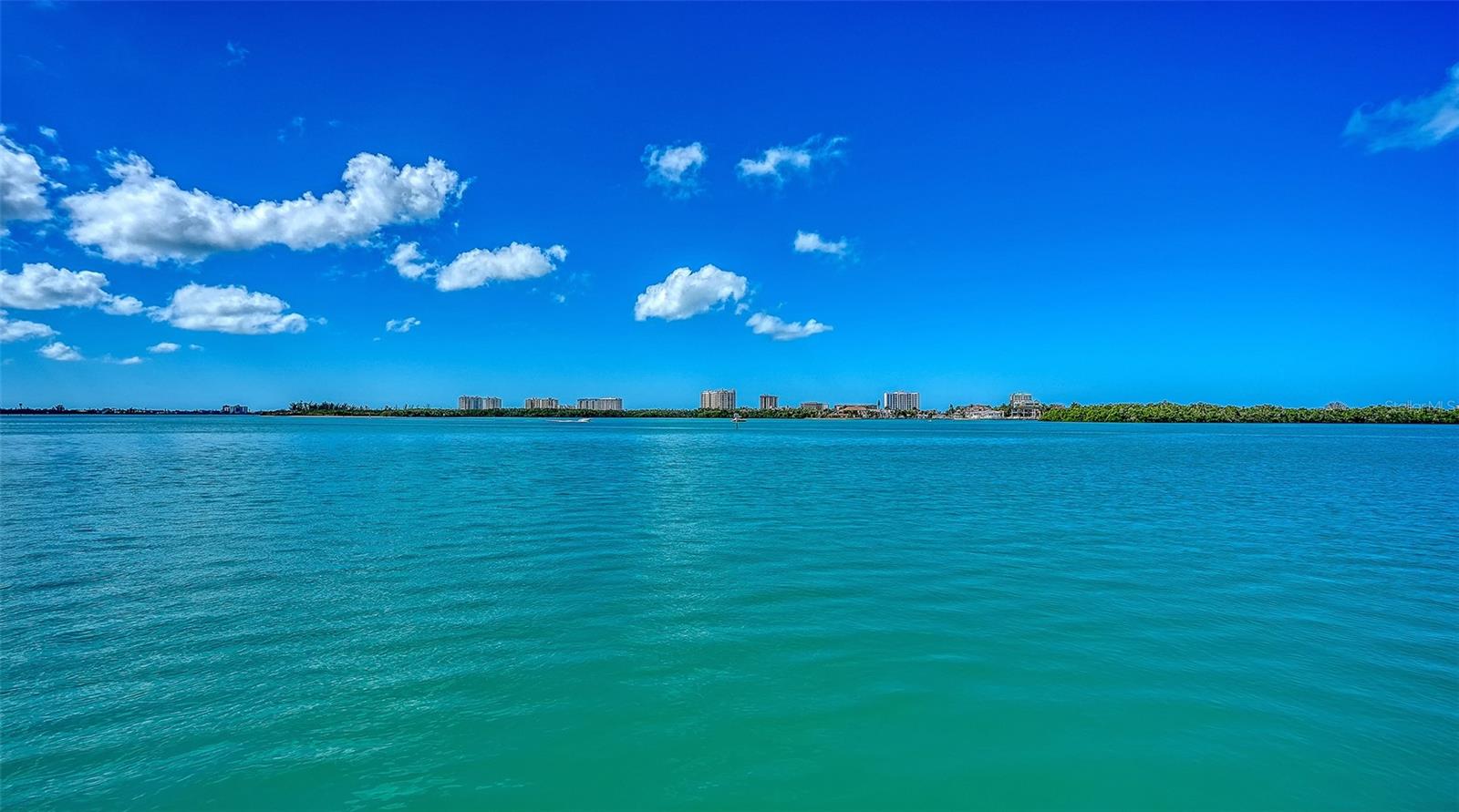 376 WEST ROYAL FLAMINGO DR, SARASOTA, FL, 34236