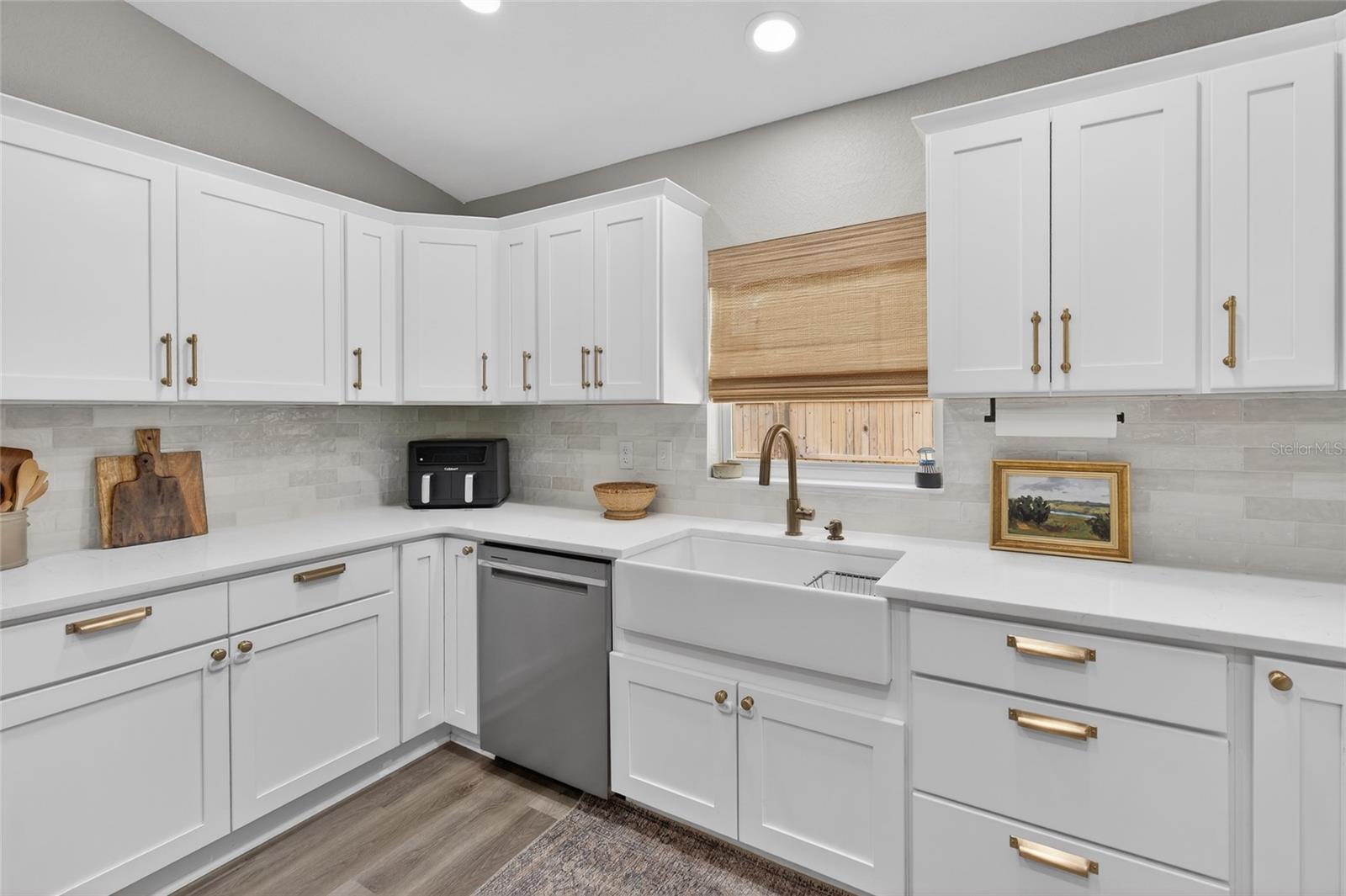 115 N SAINT CLAIR ST, WILDWOOD, FL, 34785