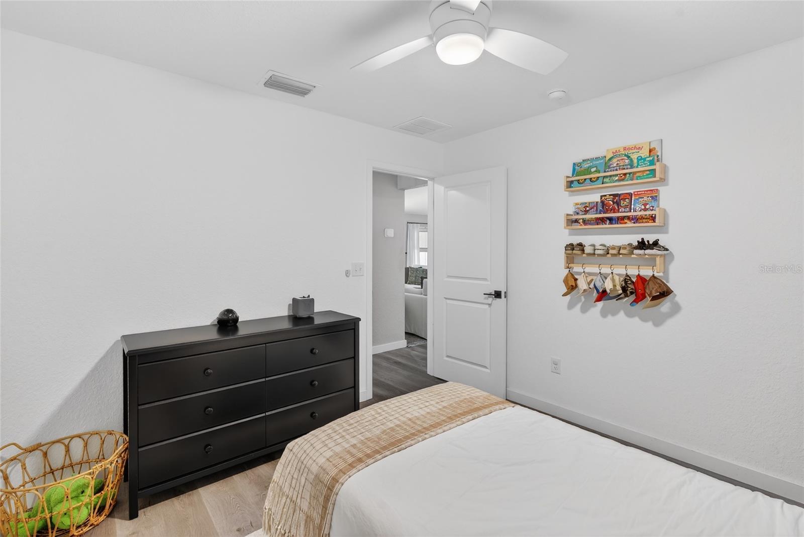 115 N SAINT CLAIR ST, WILDWOOD, FL, 34785