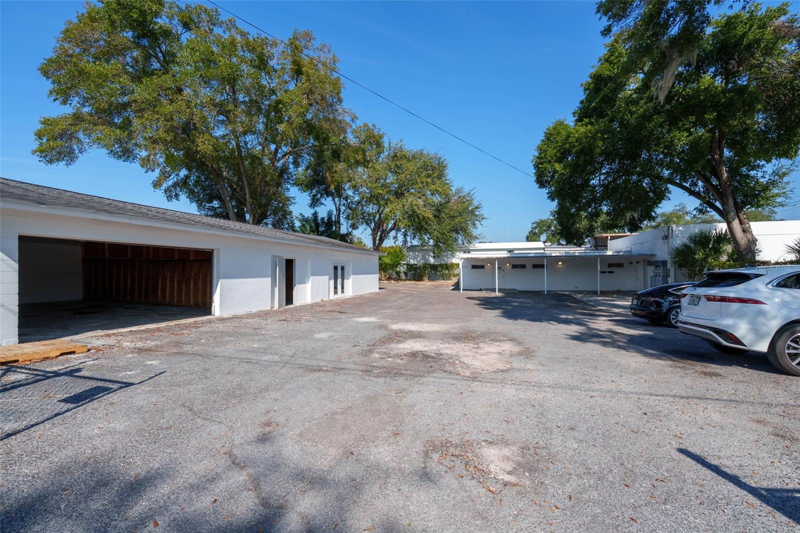 8202 N ARMENIA AVE #C & D, TAMPA, FL, 33604