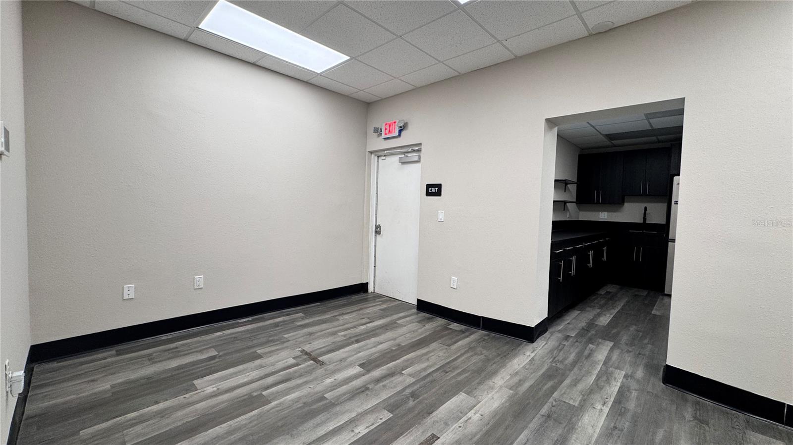 8202 N ARMENIA AVE #C & D, TAMPA, FL, 33604