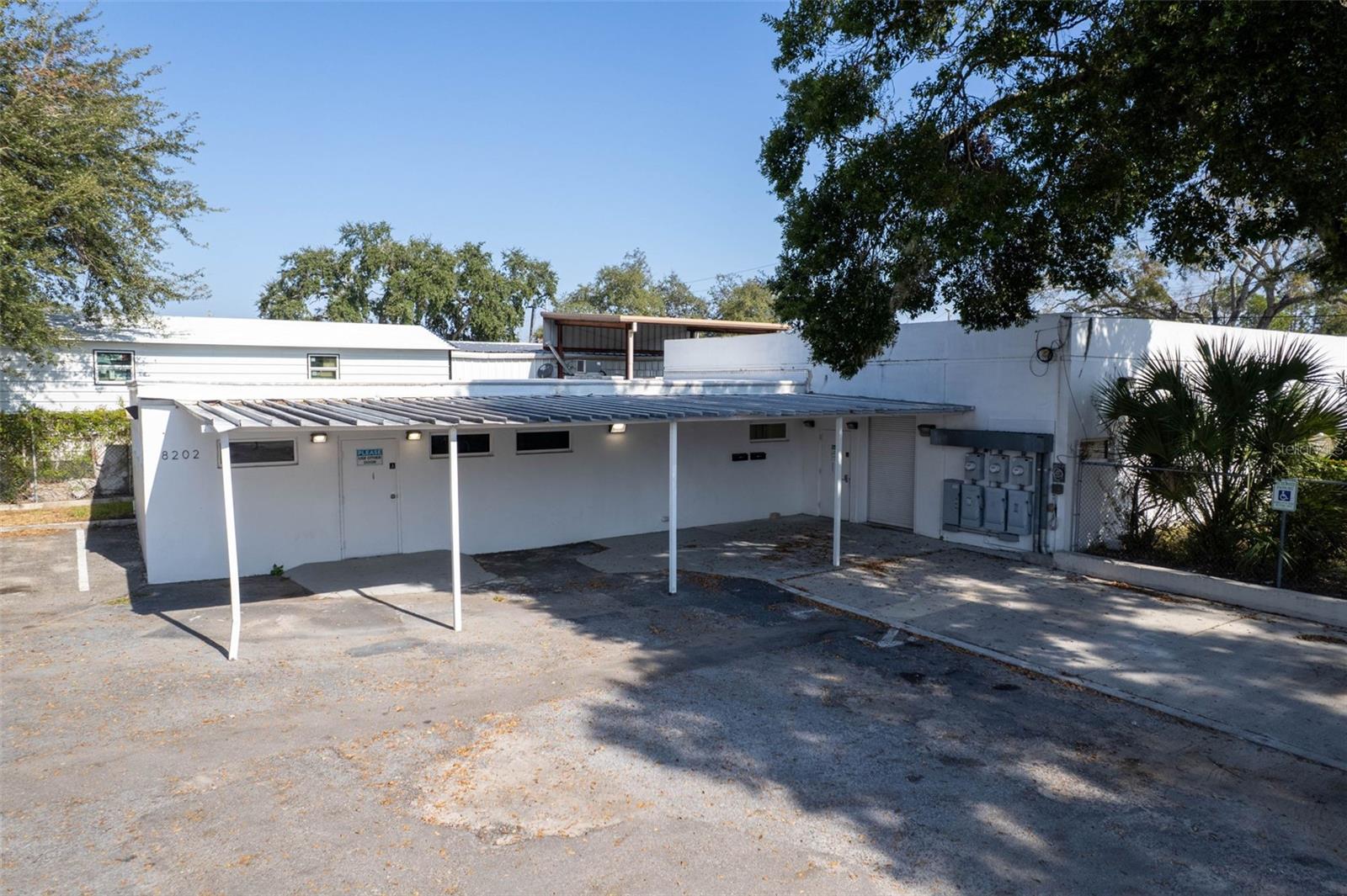 8202 N ARMENIA AVE #C & D, TAMPA, FL, 33604