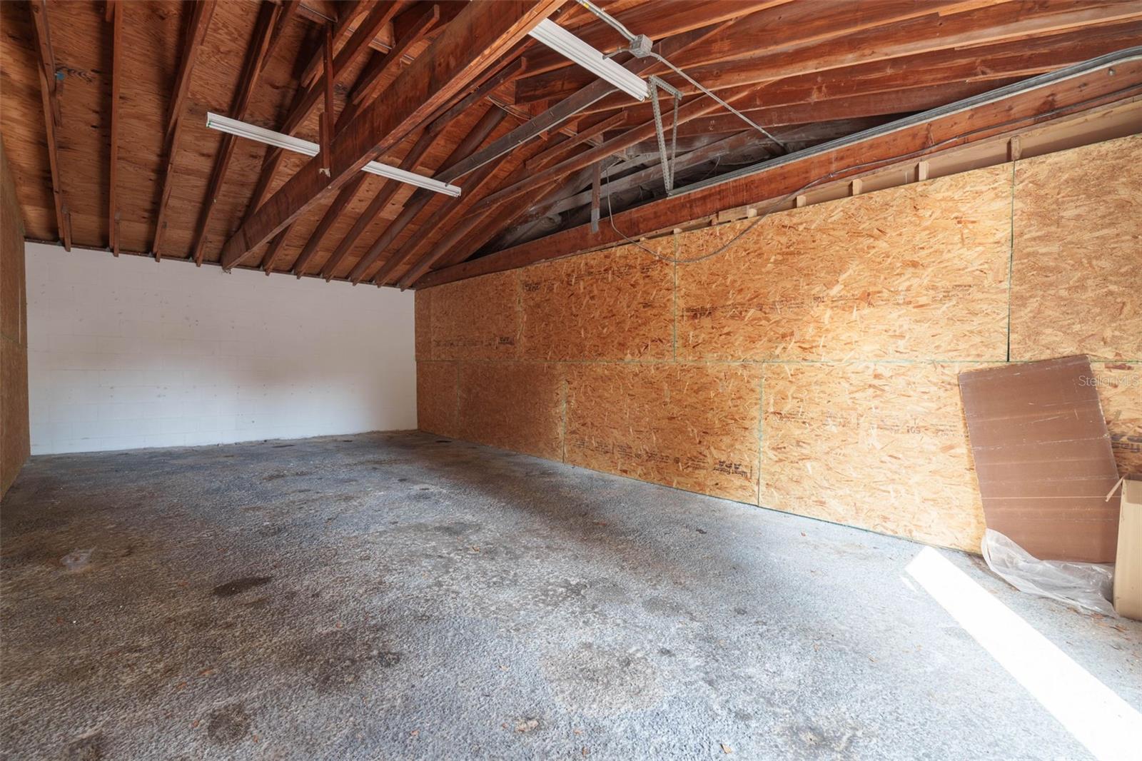 8202 N ARMENIA AVE #C & D, TAMPA, FL, 33604