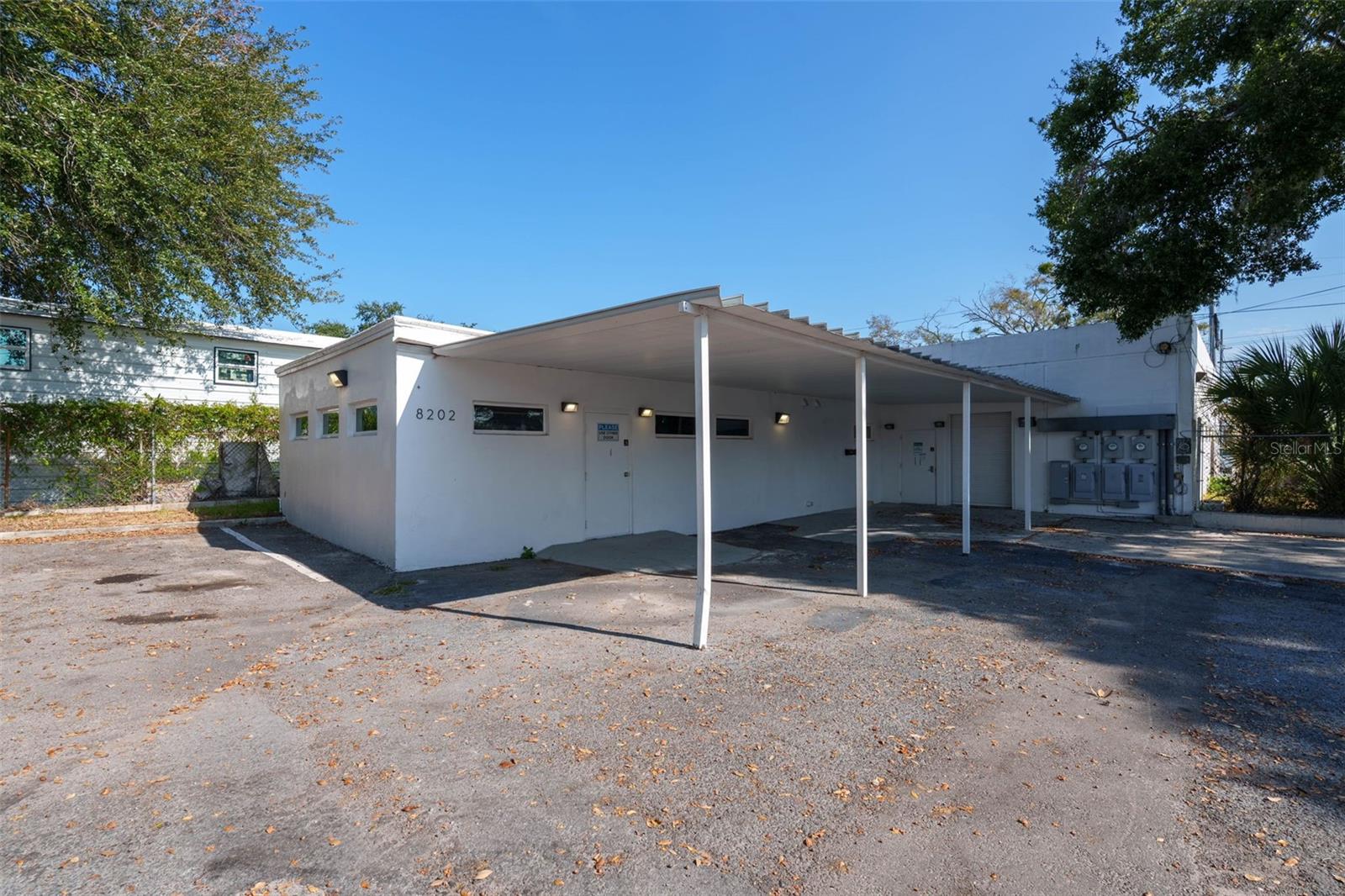 8202 N ARMENIA AVE #C & D, TAMPA, FL, 33604