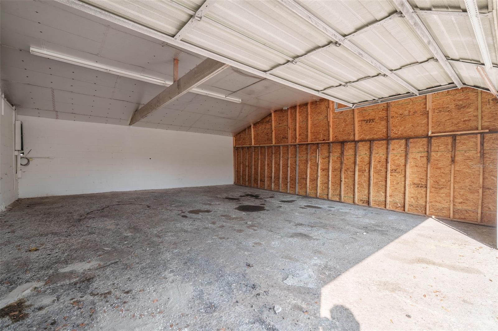 8202 N ARMENIA AVE #C & D, TAMPA, FL, 33604