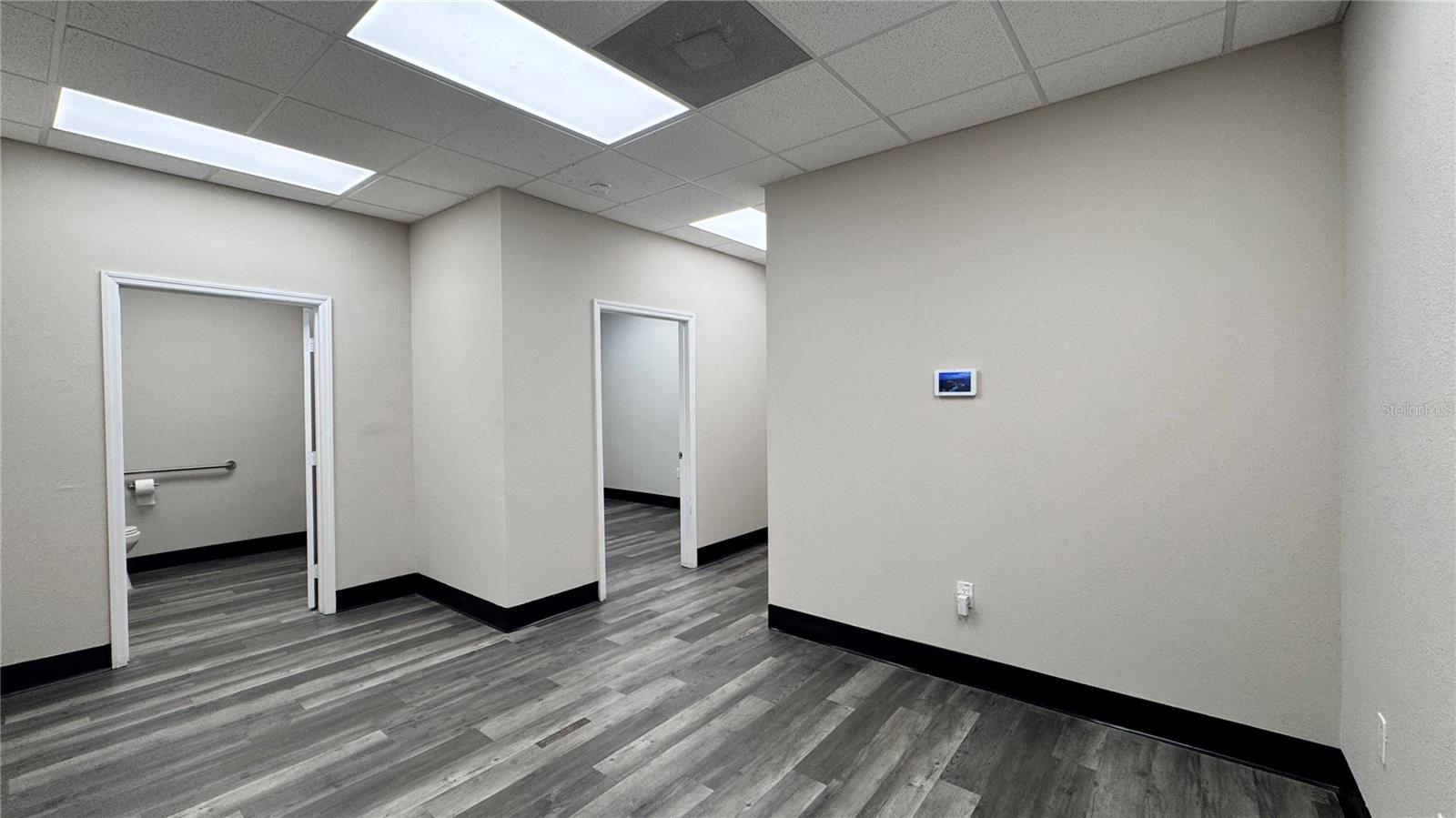 8202 N ARMENIA AVE #C & D, TAMPA, FL, 33604