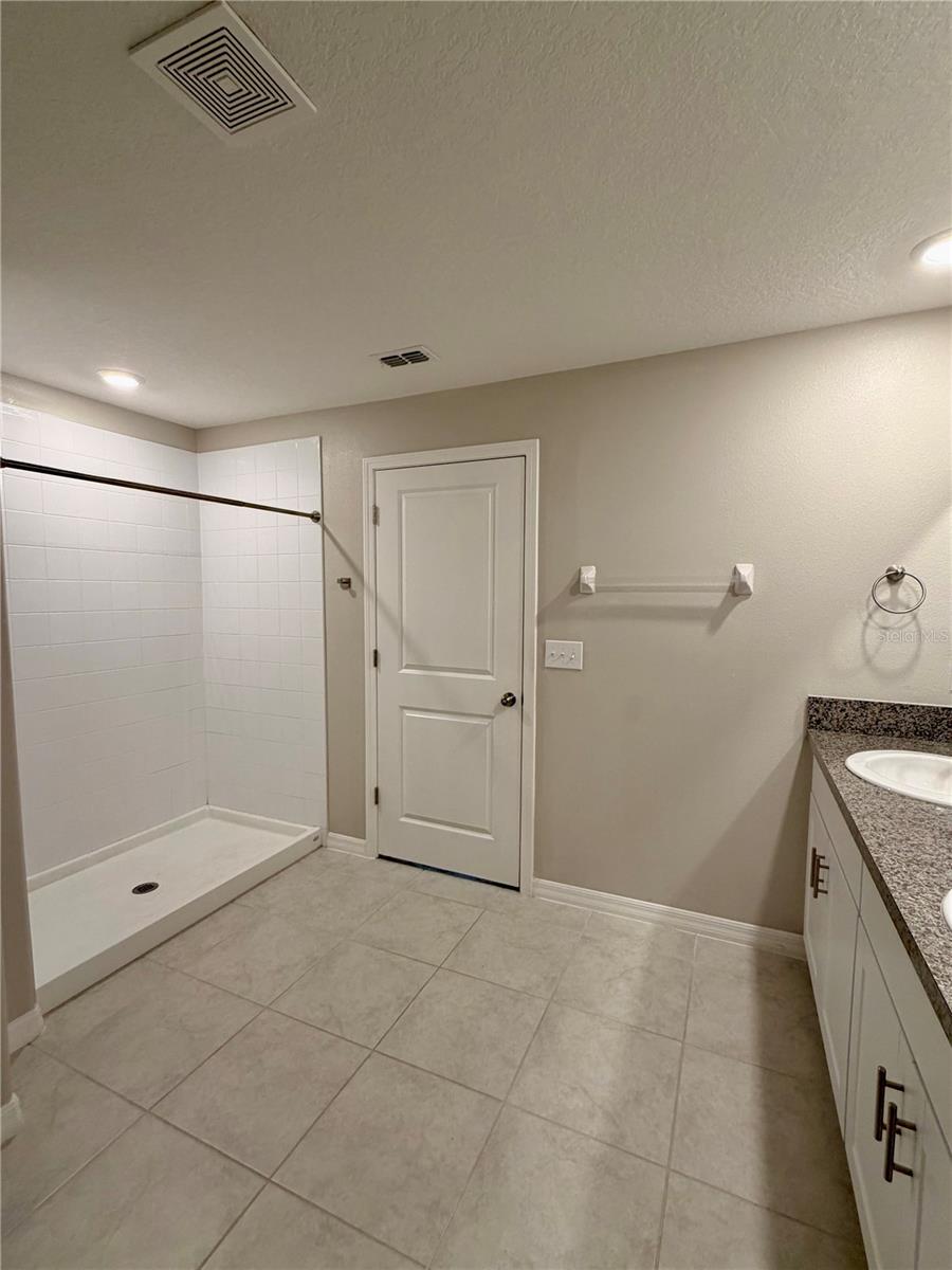 11206 KELLY GREEN AVE, WIMAUMA, FL, 33598