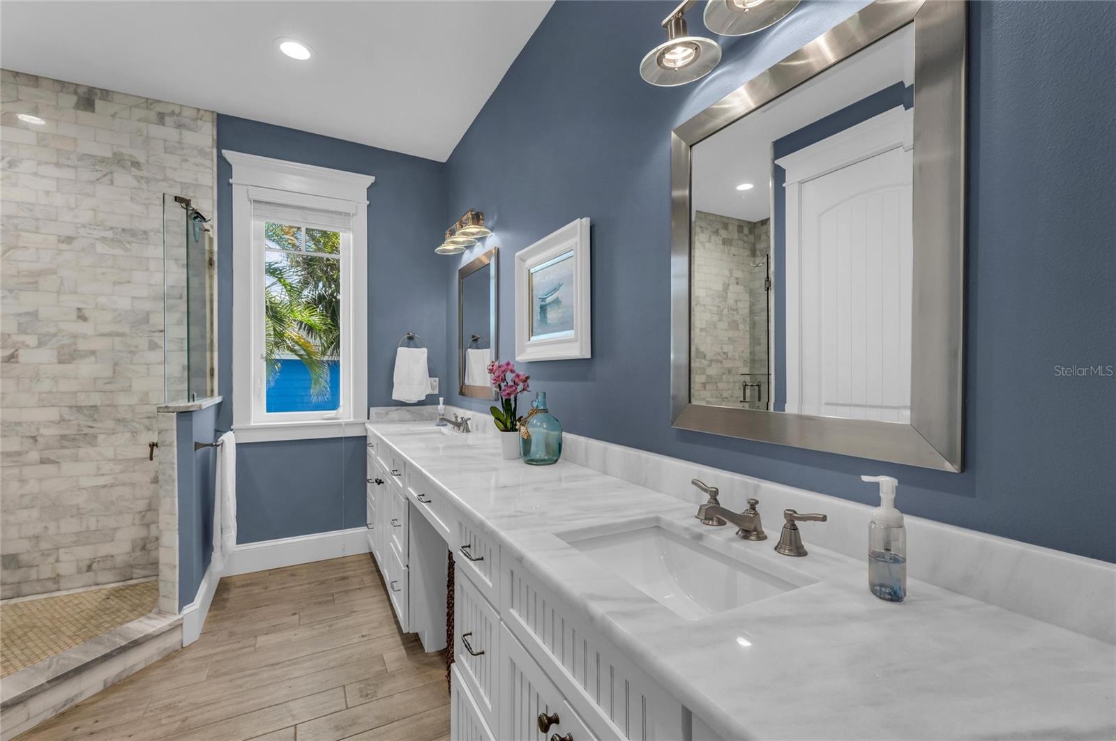 303 S BAY BLVD, ANNA MARIA, FL, 34216