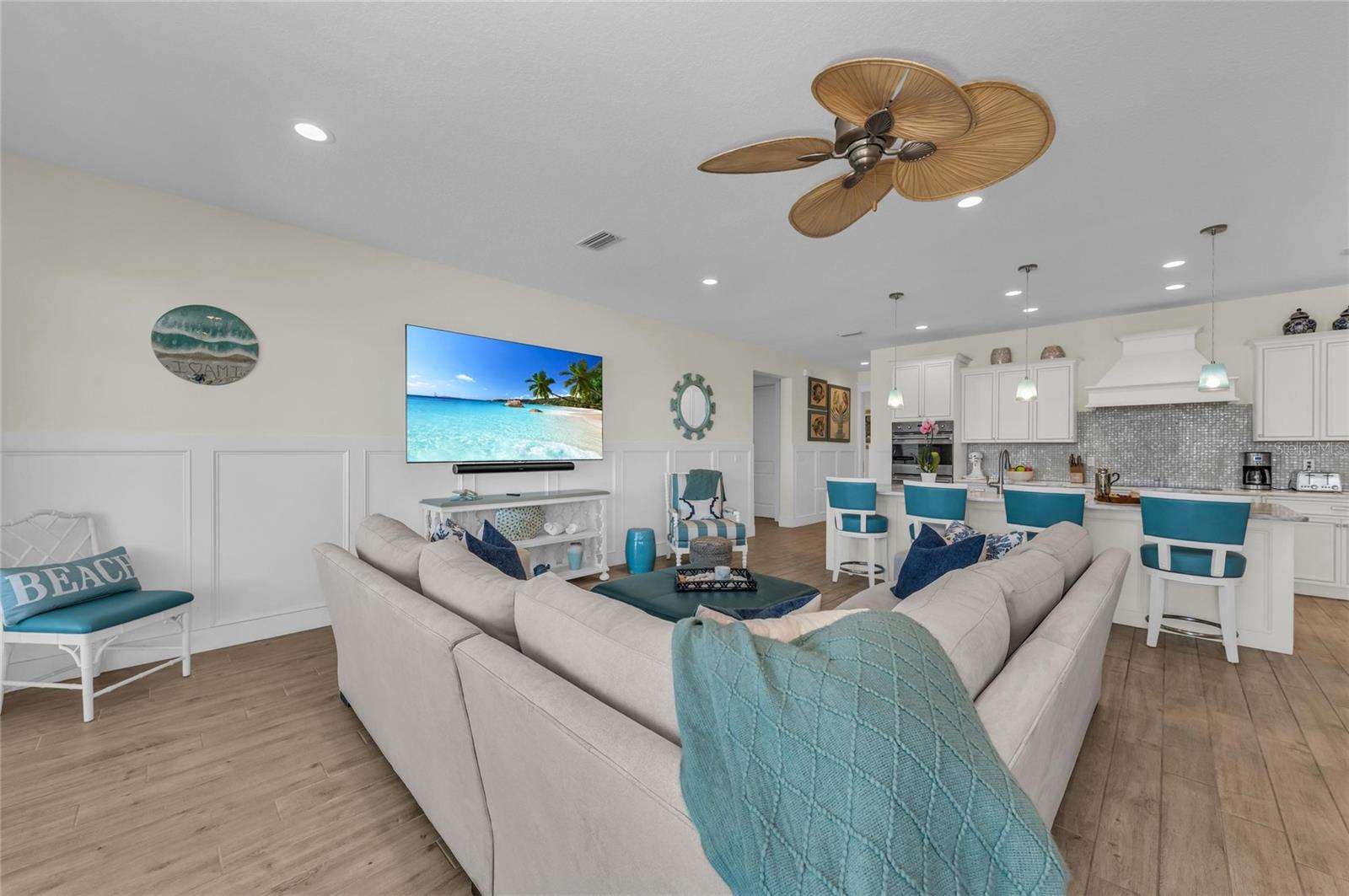 303 S BAY BLVD, ANNA MARIA, FL, 34216