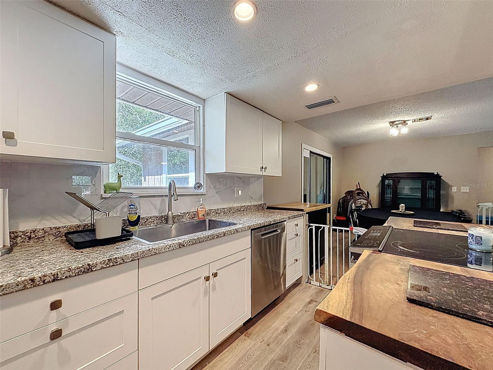 24350 LANARK RD, BROOKSVILLE, FL, 34601