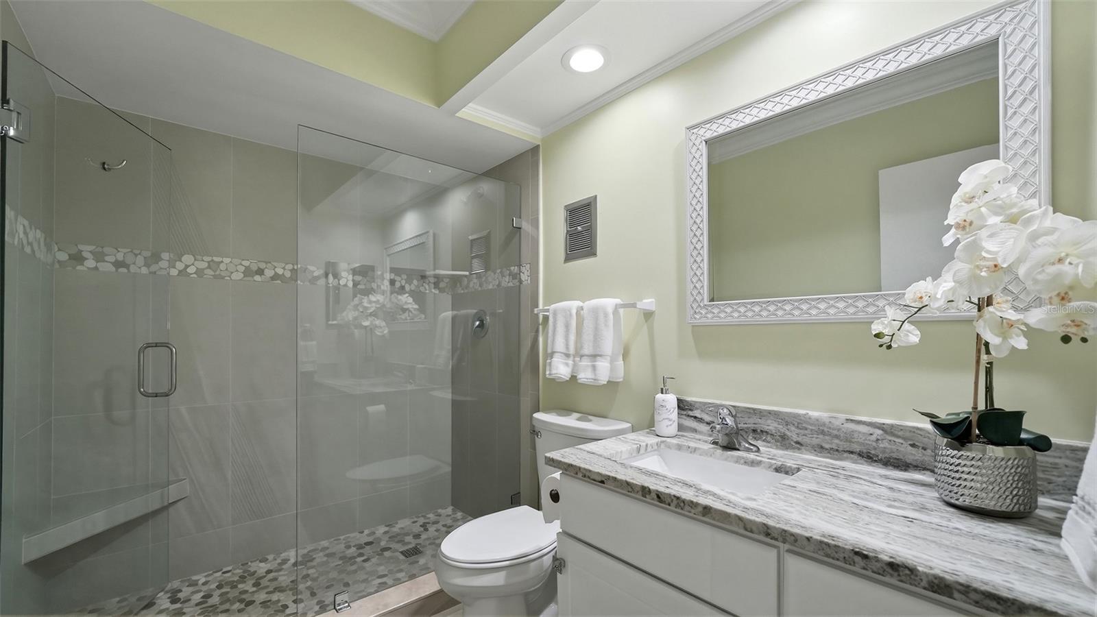 199 WHISPERING SANDS DR #204, SARASOTA, FL, 34242