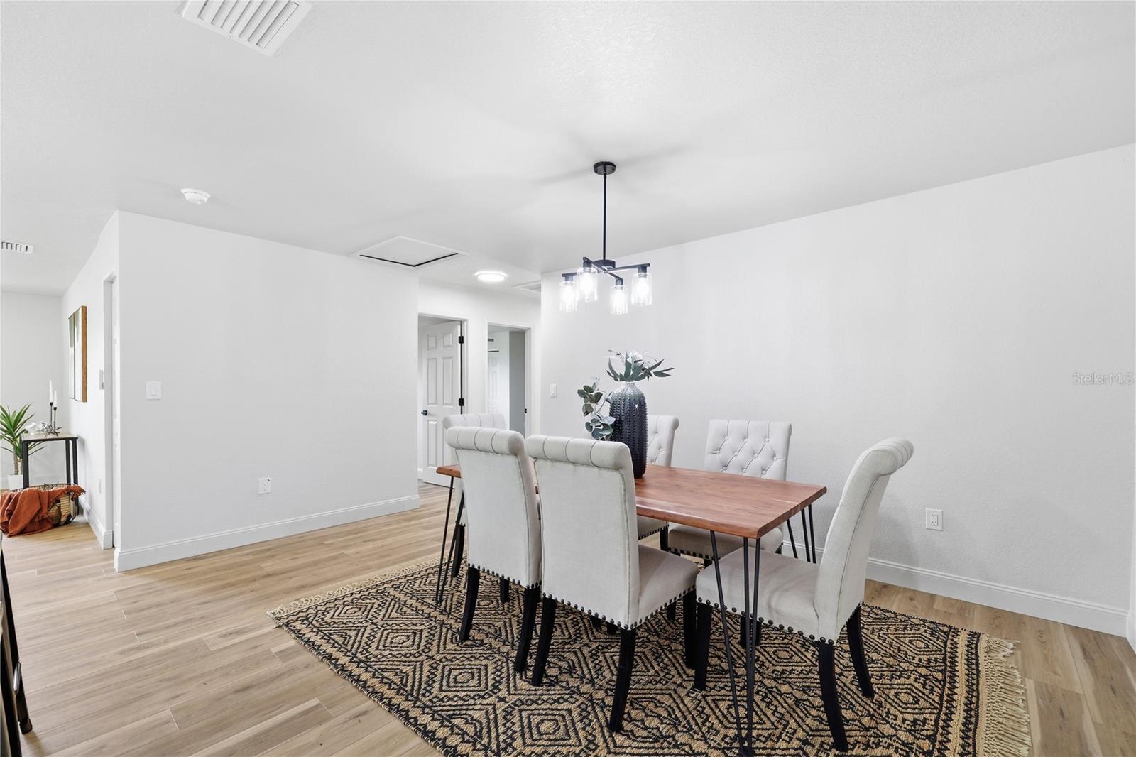 2711 WASHINGTON RD, VALRICO, FL, 33594