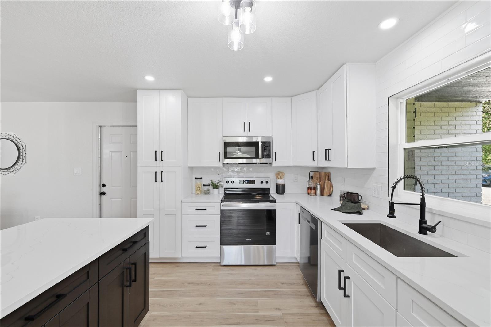 2711 WASHINGTON RD, VALRICO, FL, 33594