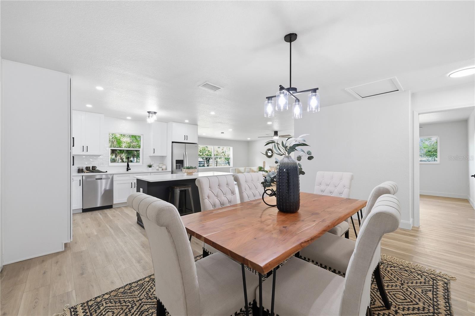 2711 WASHINGTON RD, VALRICO, FL, 33594
