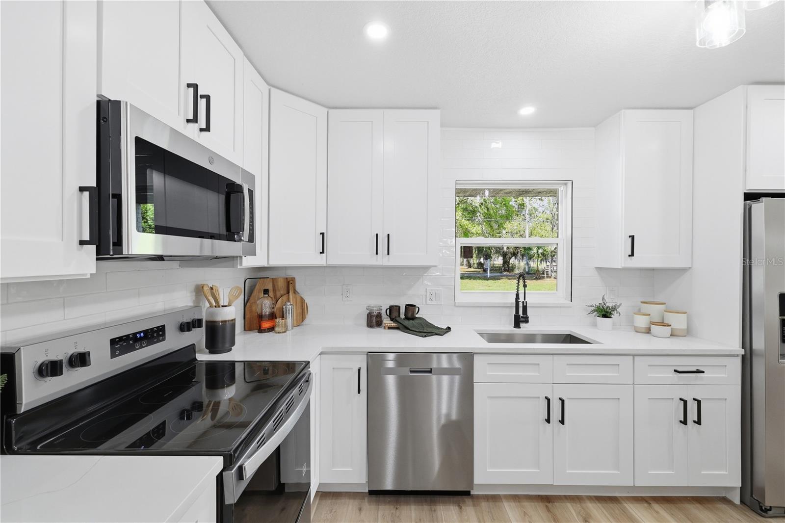 2711 WASHINGTON RD, VALRICO, FL, 33594