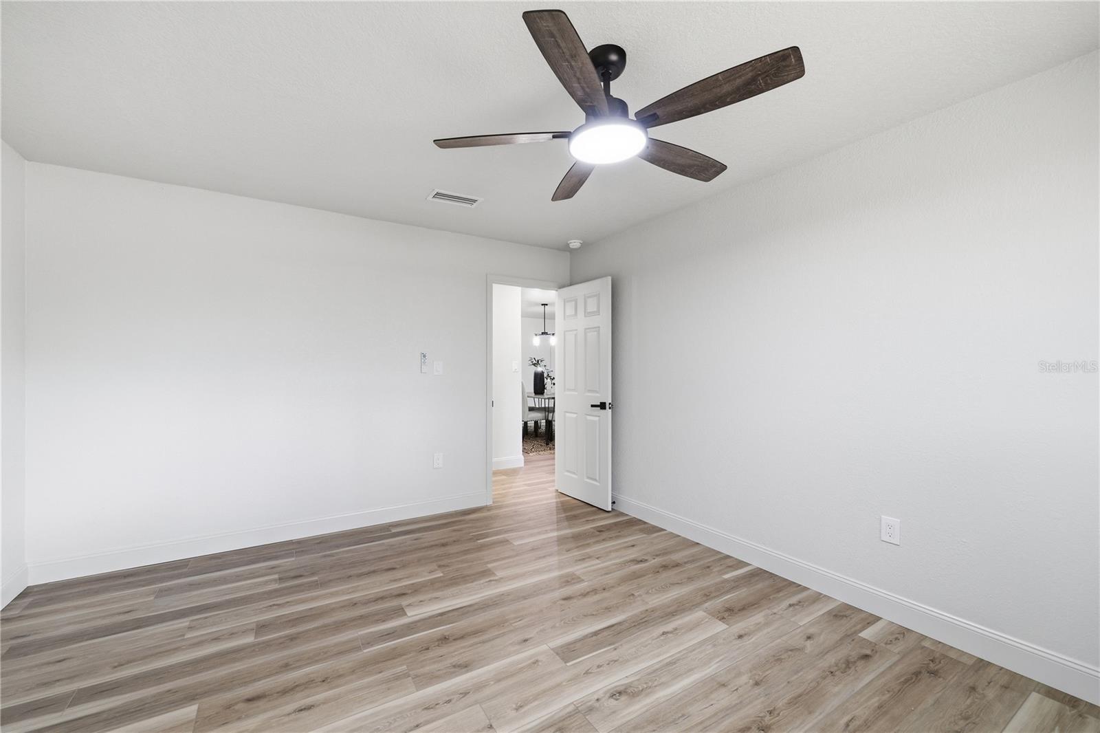 2711 WASHINGTON RD, VALRICO, FL, 33594