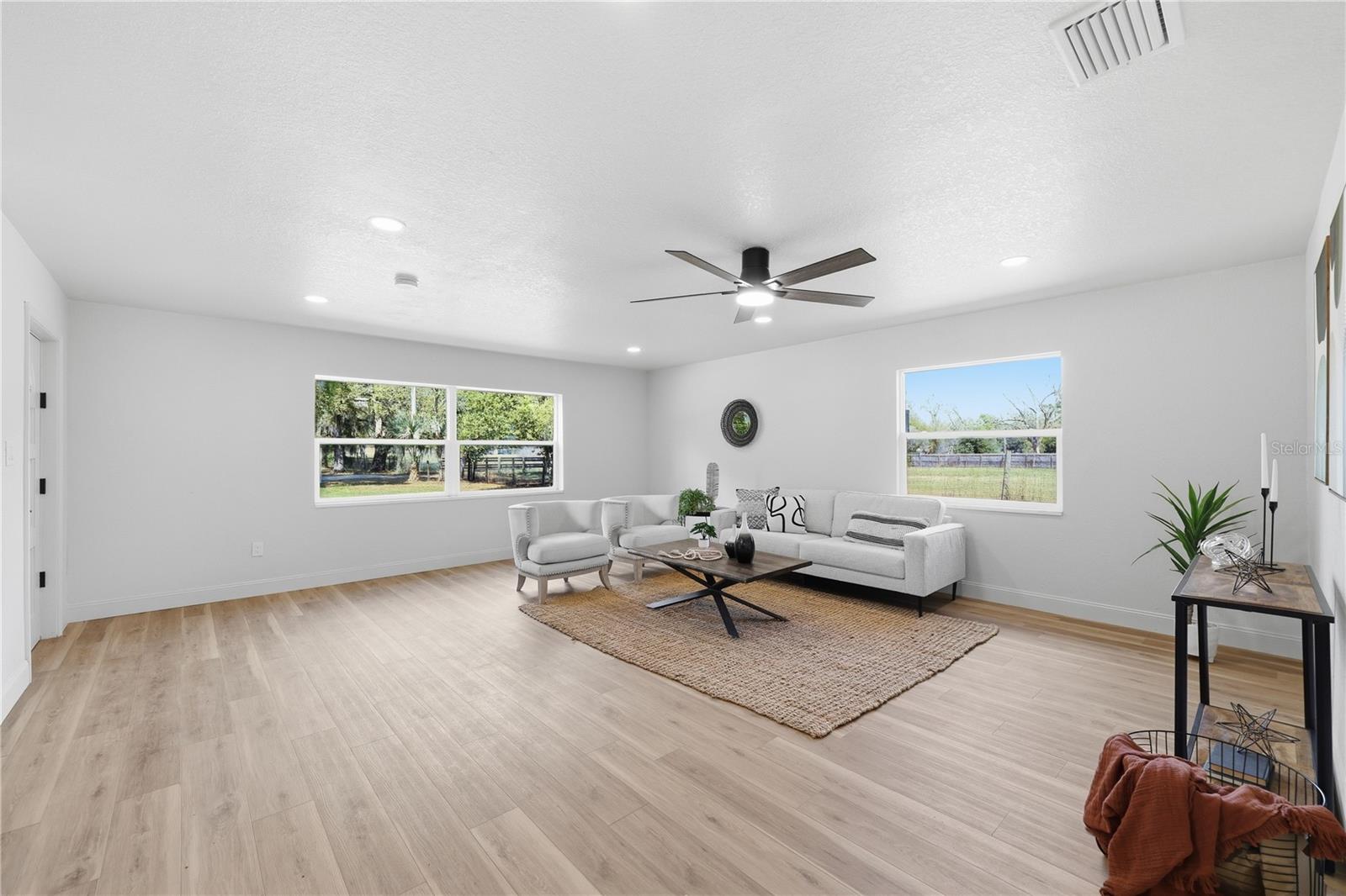 2711 WASHINGTON RD, VALRICO, FL, 33594