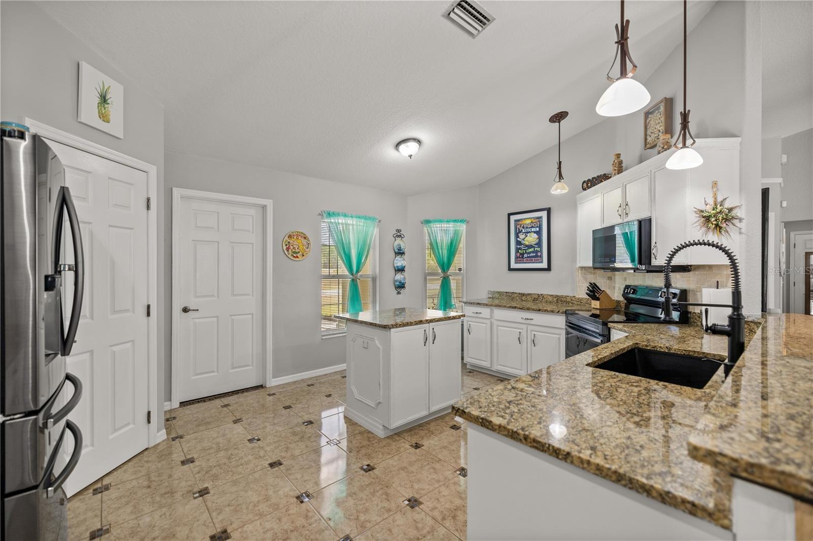 799 MARION OAKS LN, OCALA, FL, 34473