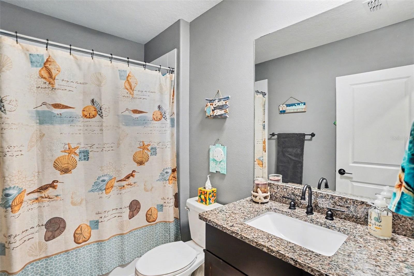 bath 3 for bedroom 5