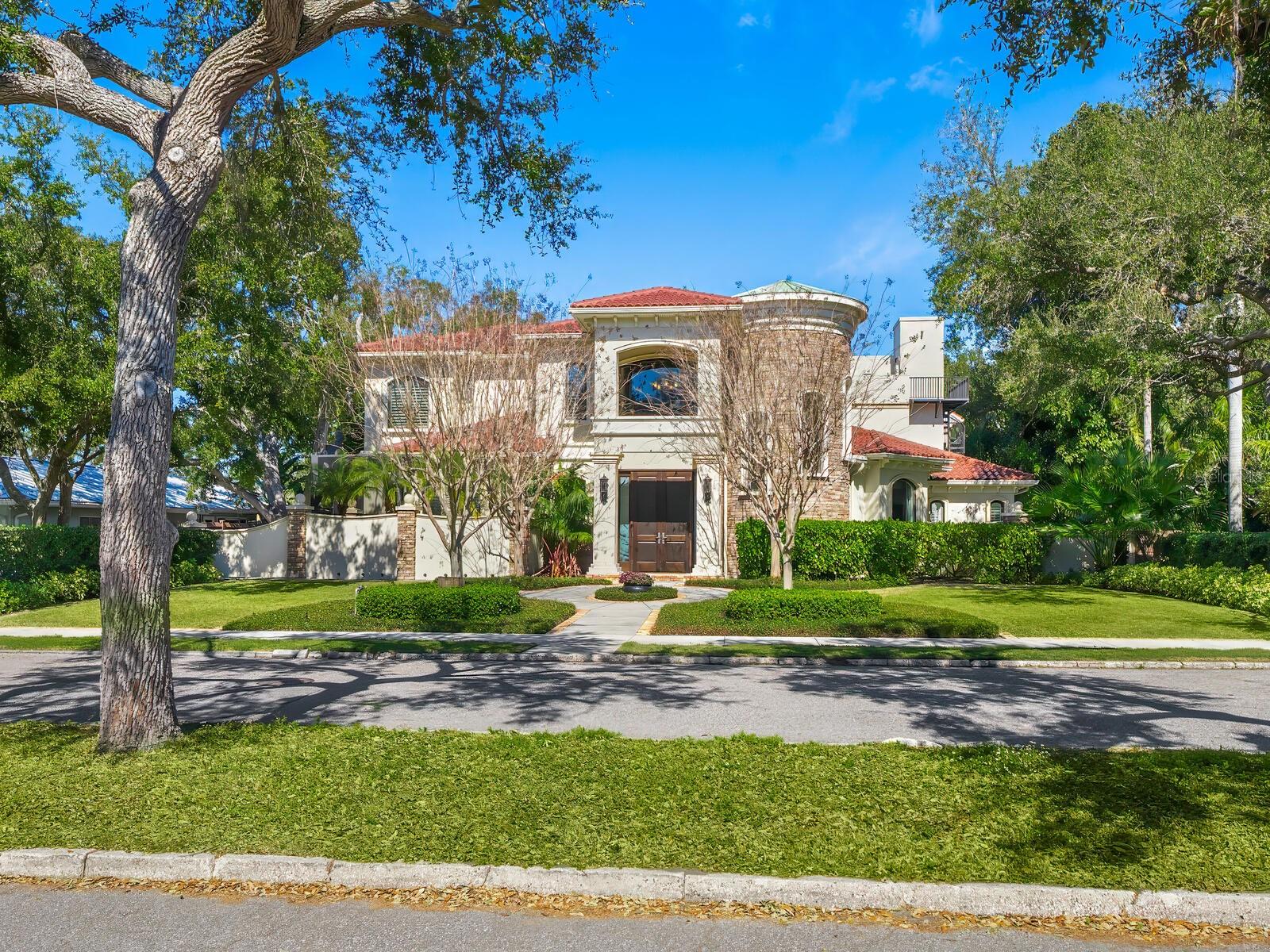1655 SOUTH DR, SARASOTA, FL, 34239