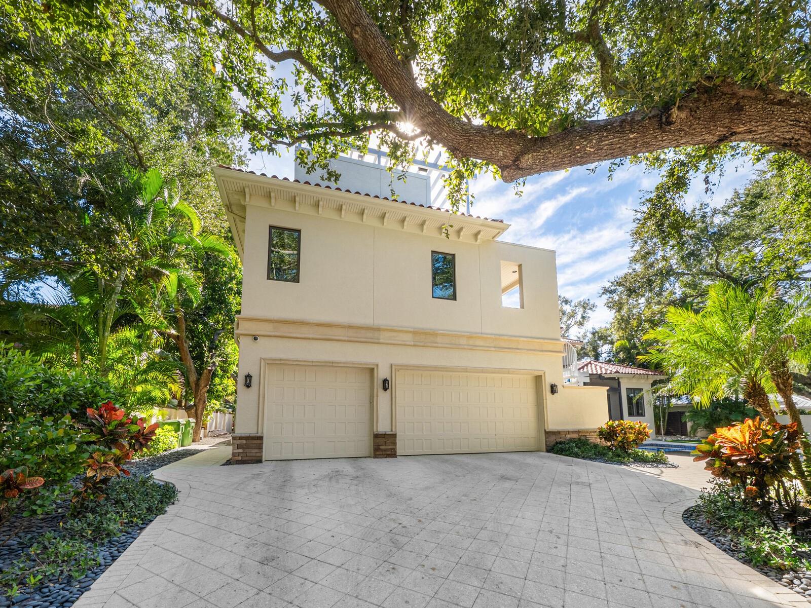 1655 SOUTH DR, SARASOTA, FL, 34239
