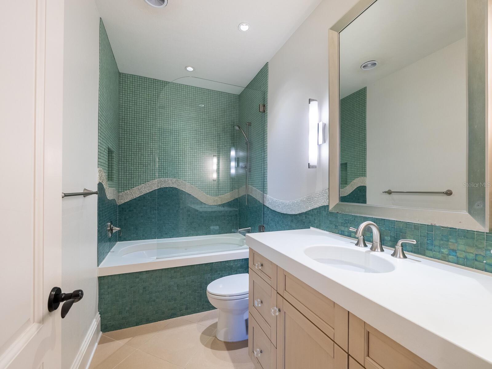 1655 SOUTH DR, SARASOTA, FL, 34239
