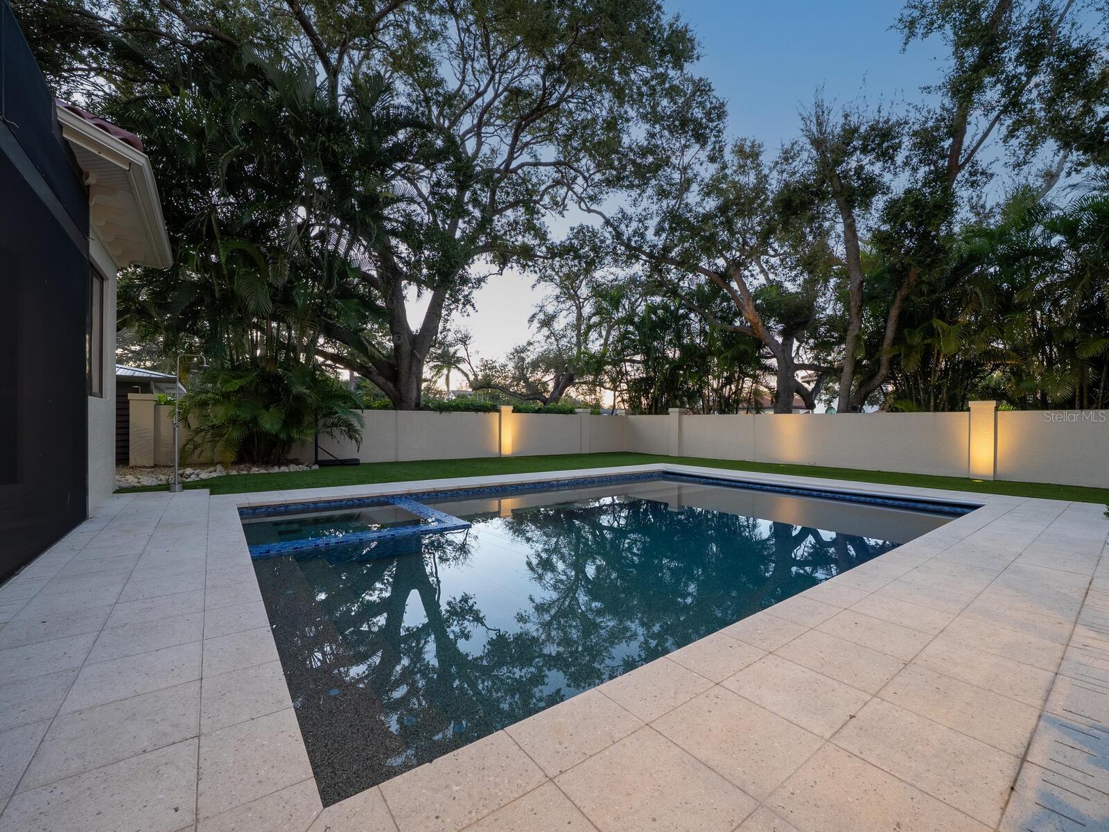 1655 SOUTH DR, SARASOTA, FL, 34239