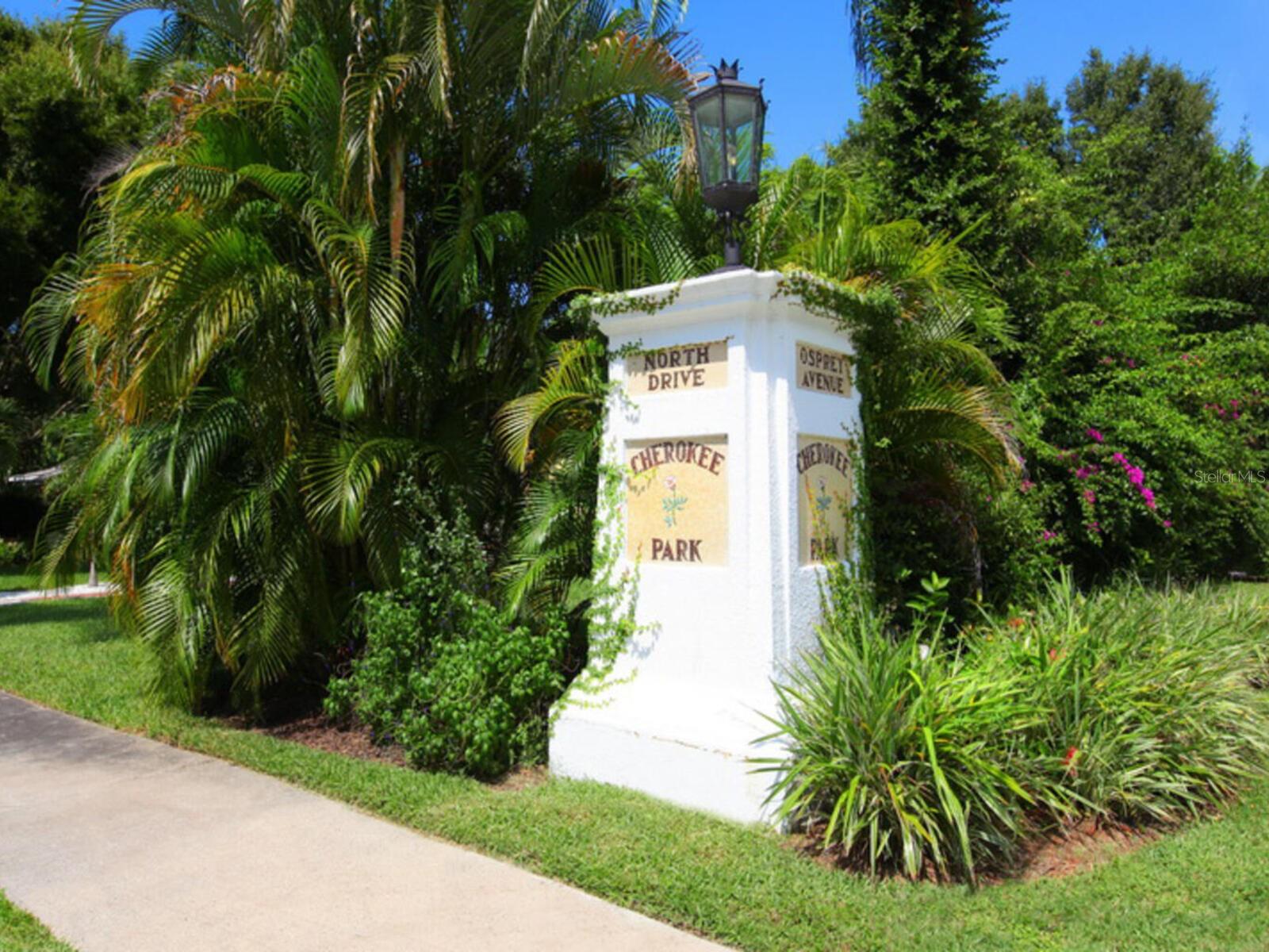 1655 SOUTH DR, SARASOTA, FL, 34239