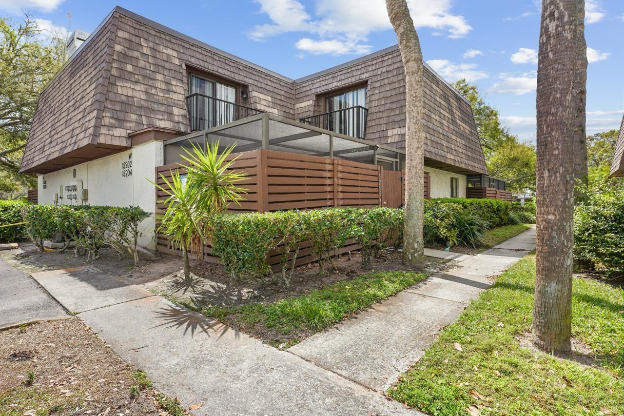 15202 W POND WOODS DR, TAMPA, FL, 33618