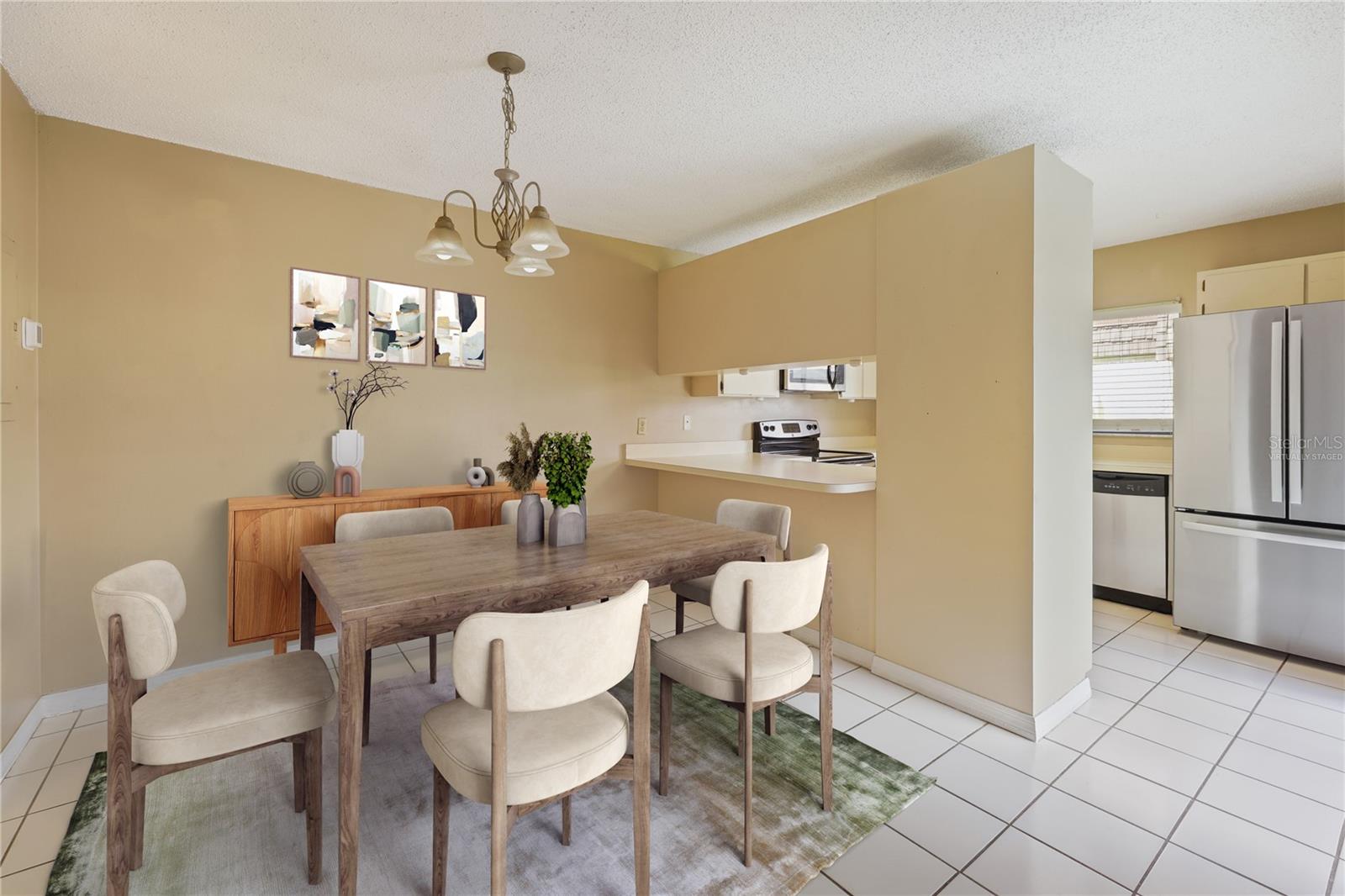 15202 W POND WOODS DR, TAMPA, FL, 33618