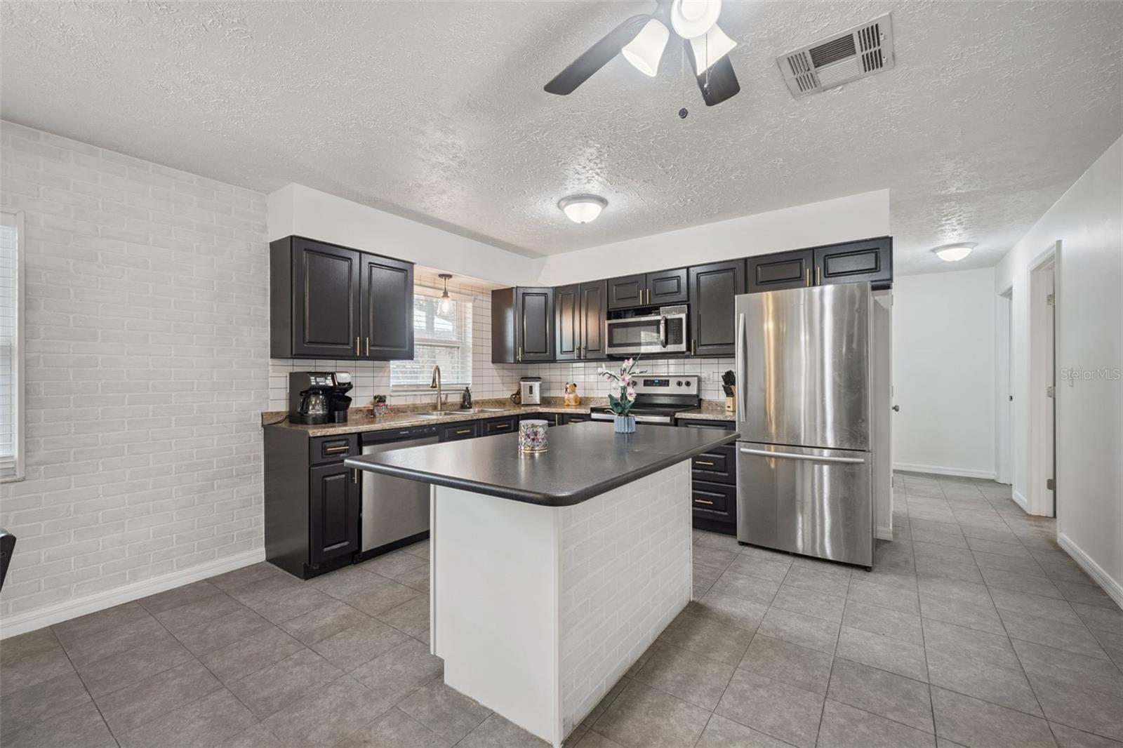1355 CR 604, BUSHNELL, FL, 33513