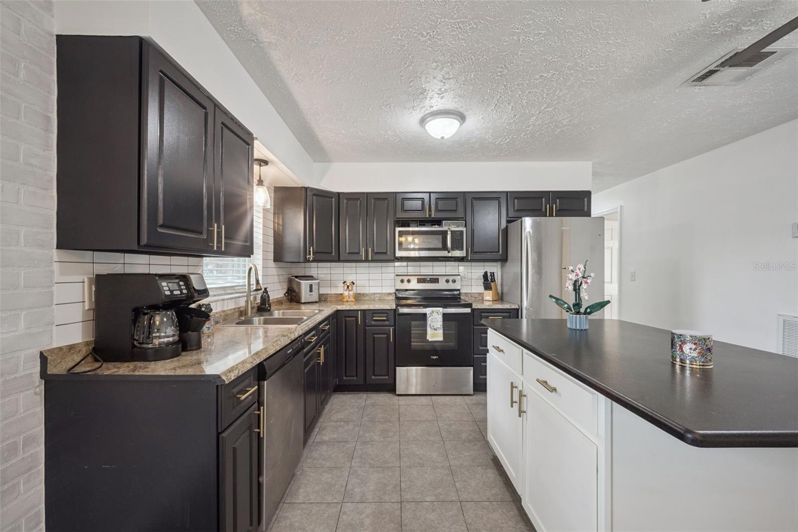 1355 CR 604, BUSHNELL, FL, 33513