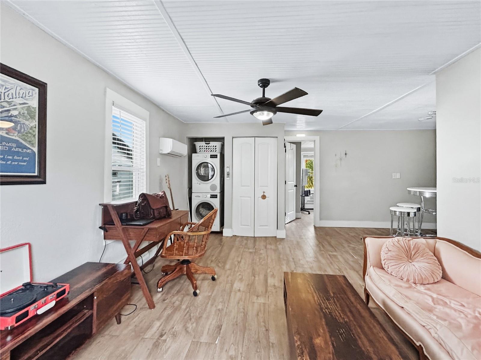 TB8481678 Property Photo