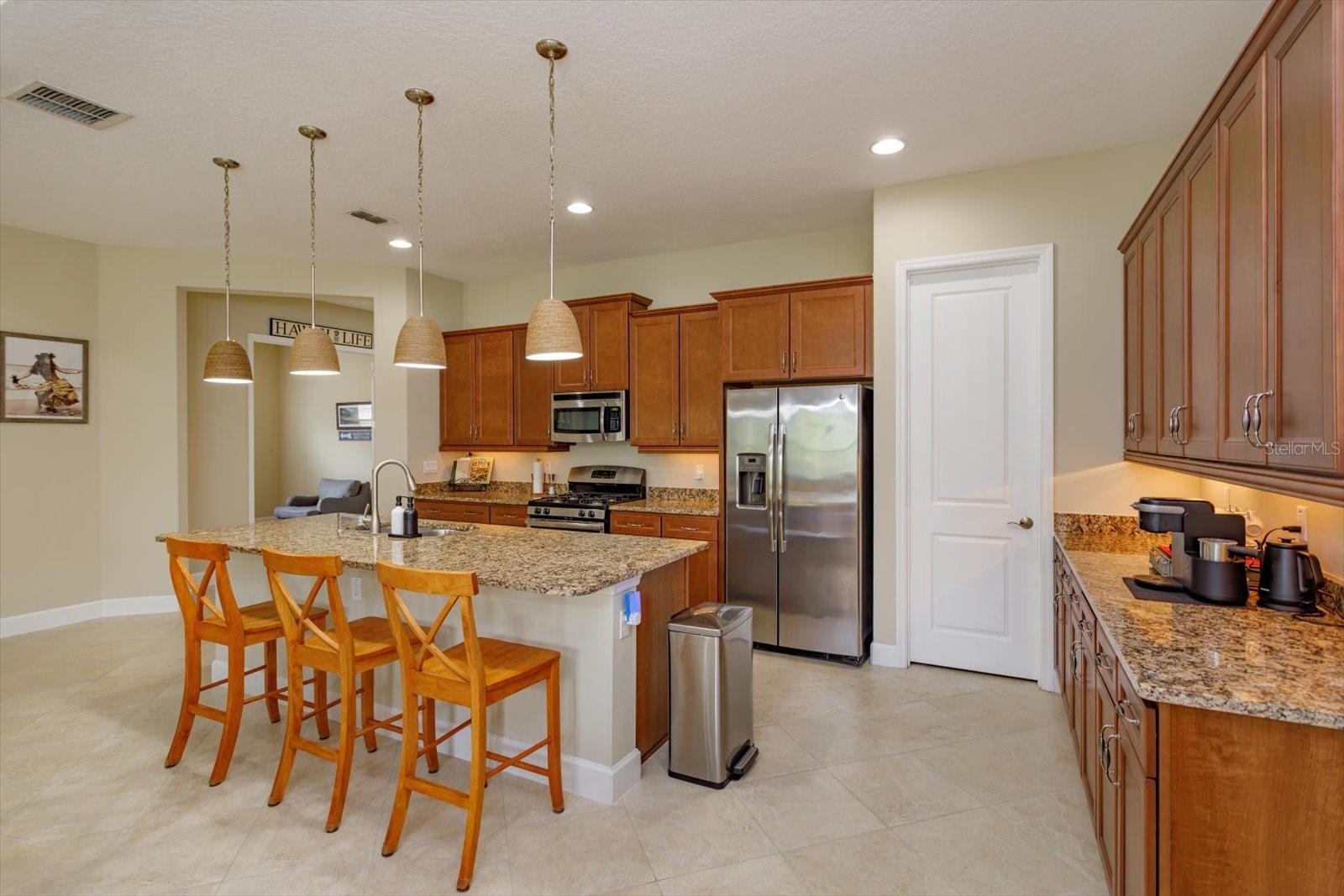 1634 VICTORIA GARDENS DR, DELAND, FL, 32724