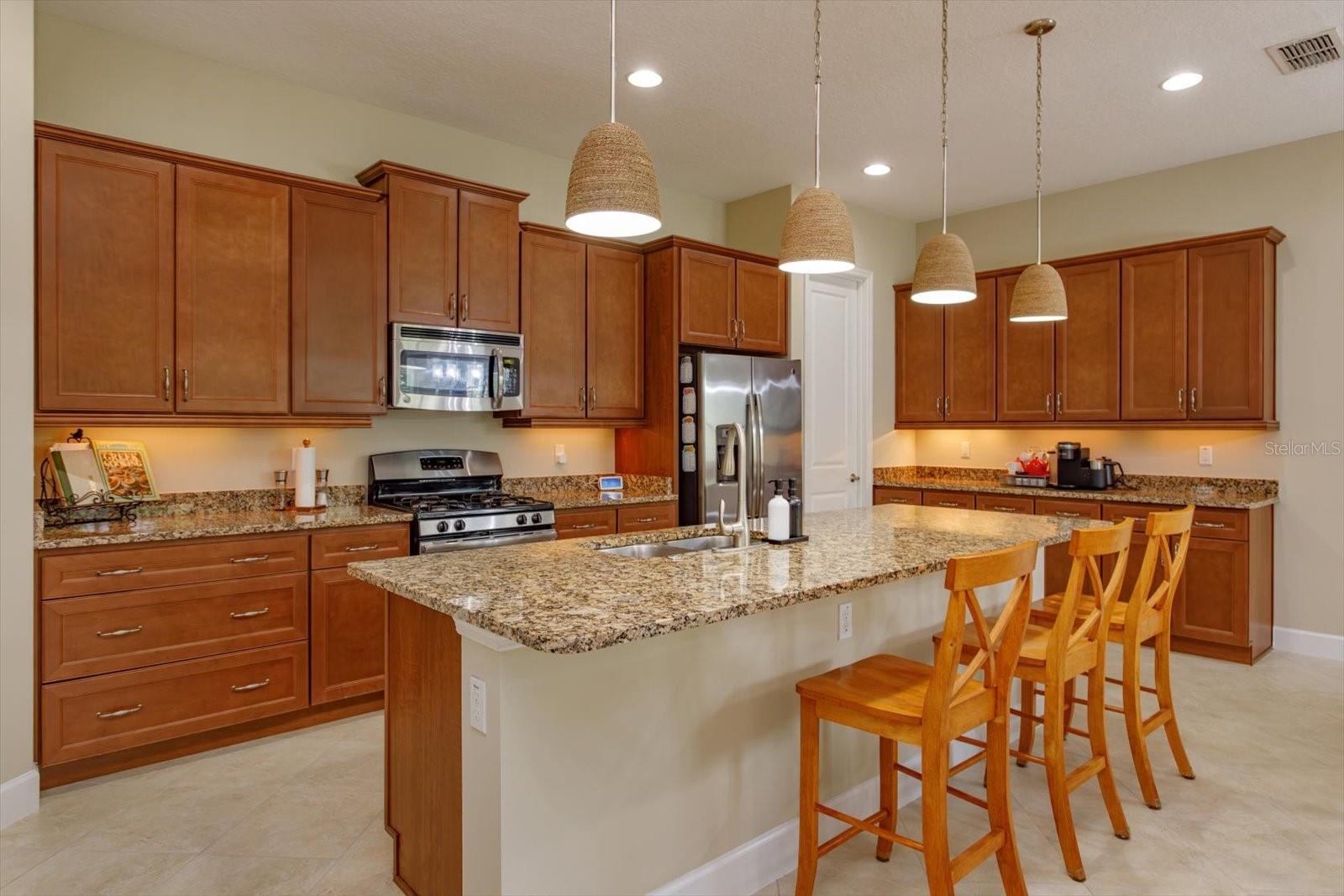 1634 VICTORIA GARDENS DR, DELAND, FL, 32724