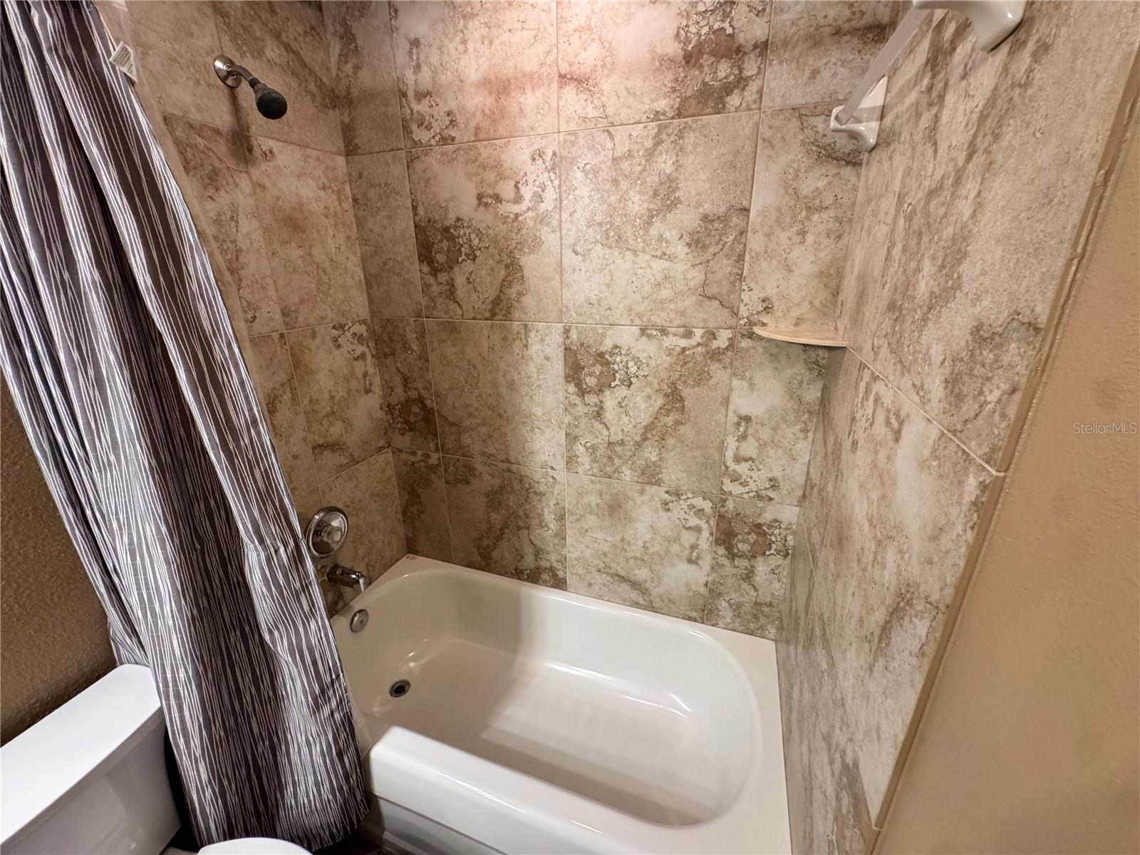 6315 ROSEFINCH CT #101, LAKEWOOD RANCH, FL, 34202