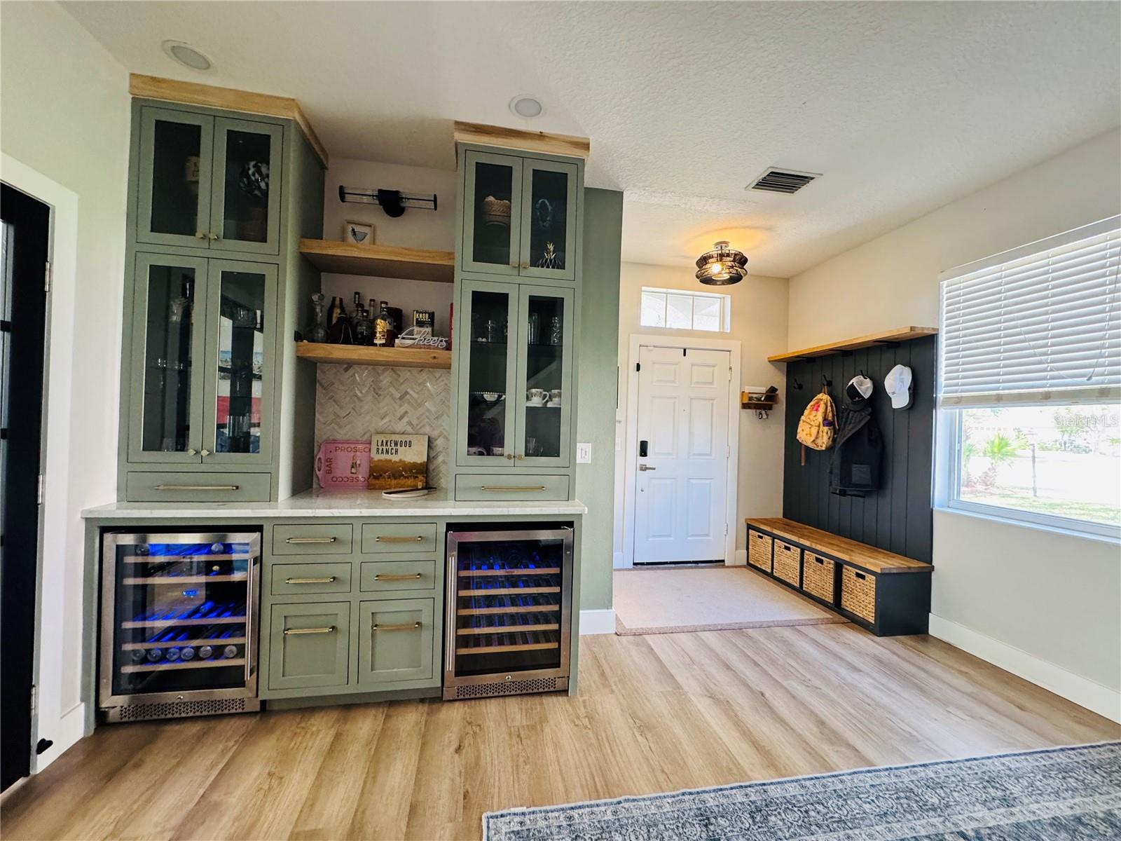 15207 SEAROBBIN DR, LAKEWOOD RANCH, FL, 34202