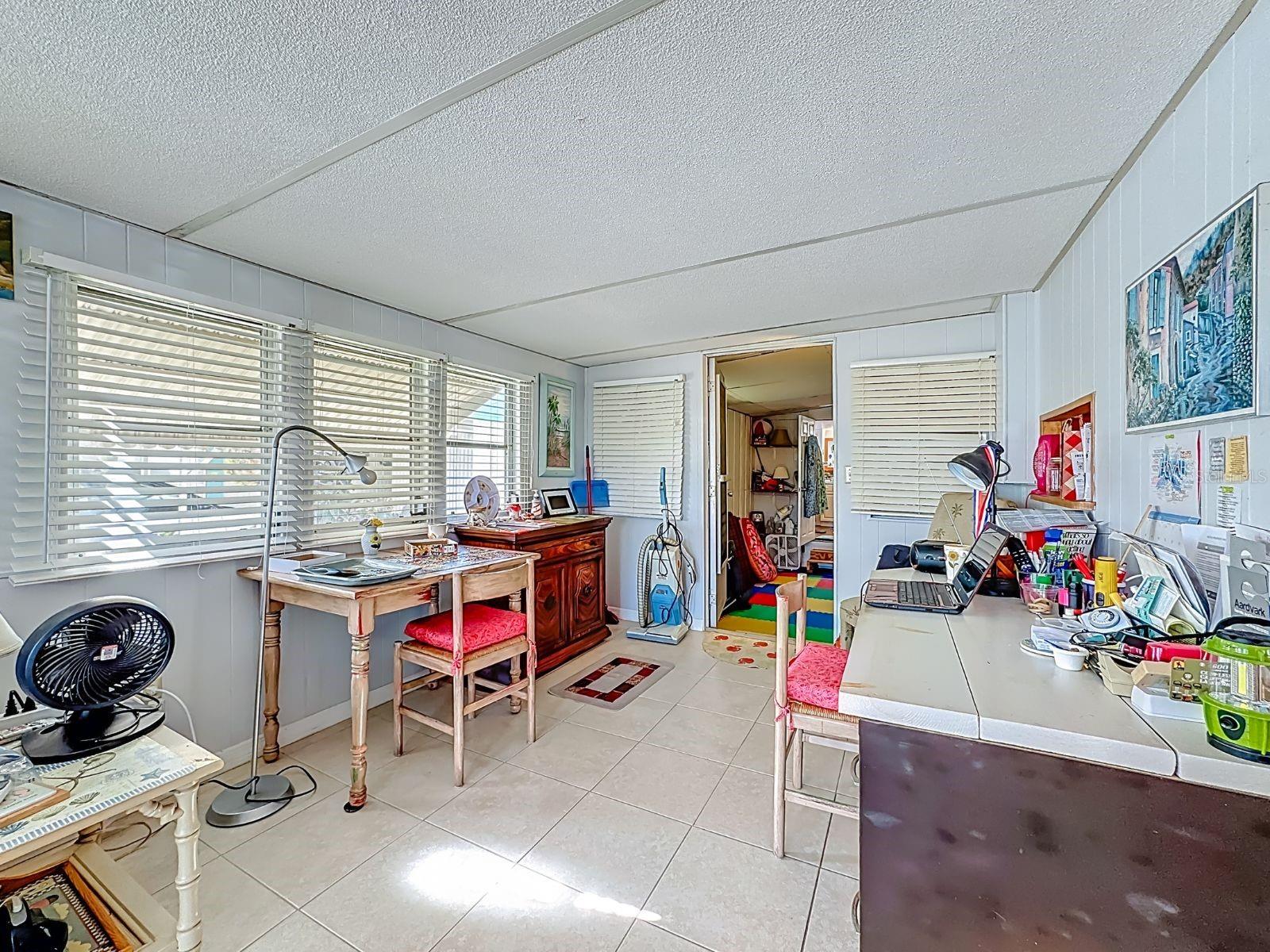 411 TROPIC DR W, PALMETTO, FL, 34221