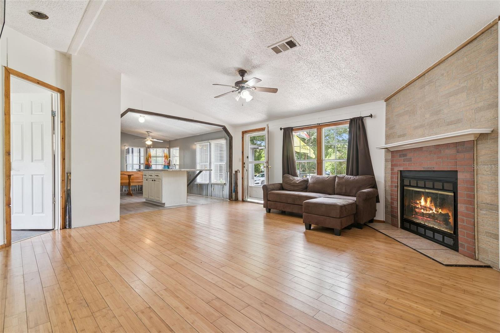 1403 SAINT NICHOLAS AVE, CHRISTMAS, FL, 32709