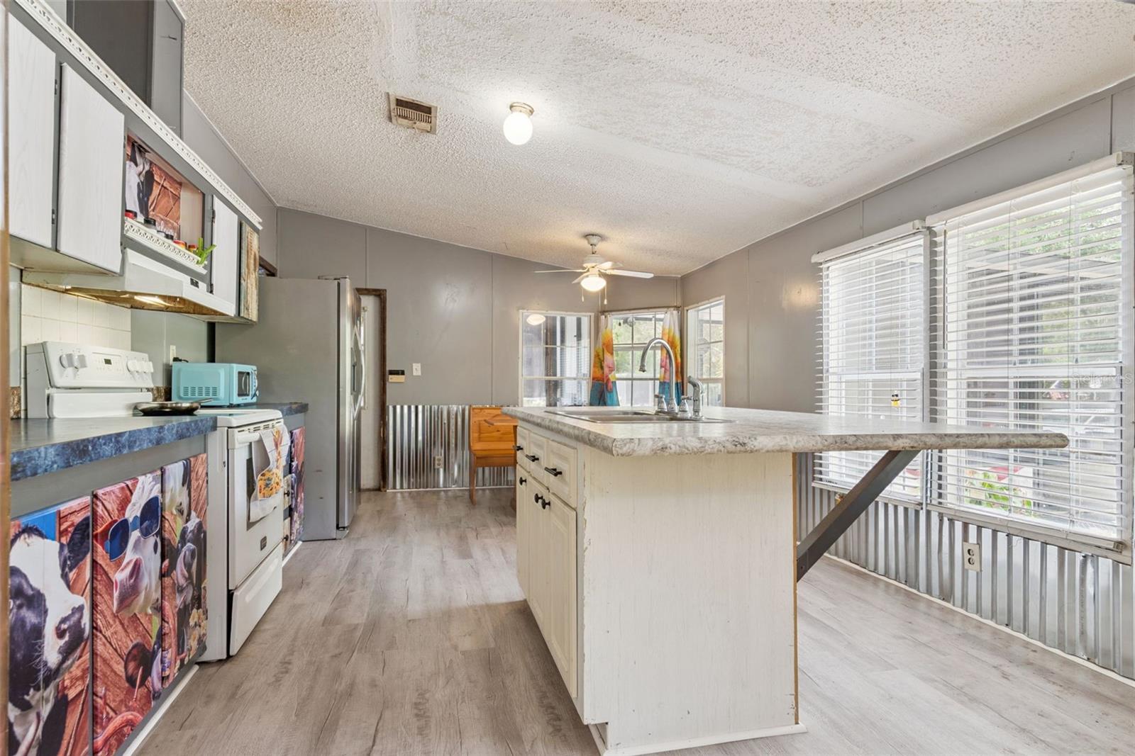 1403 SAINT NICHOLAS AVE, CHRISTMAS, FL, 32709