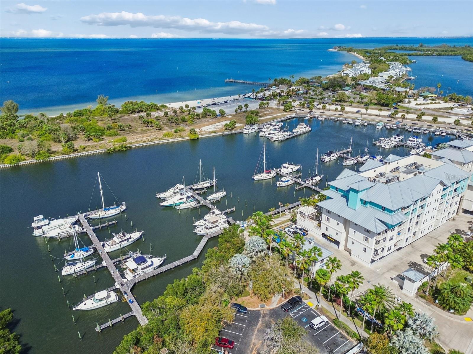 454 BAHIA BEACH BLVD, RUSKIN, FL, 33570