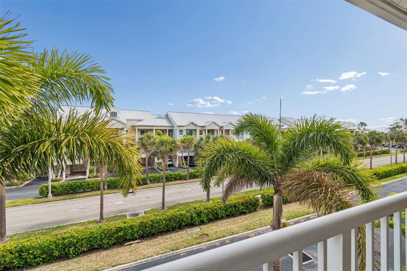 454 BAHIA BEACH BLVD, RUSKIN, FL, 33570