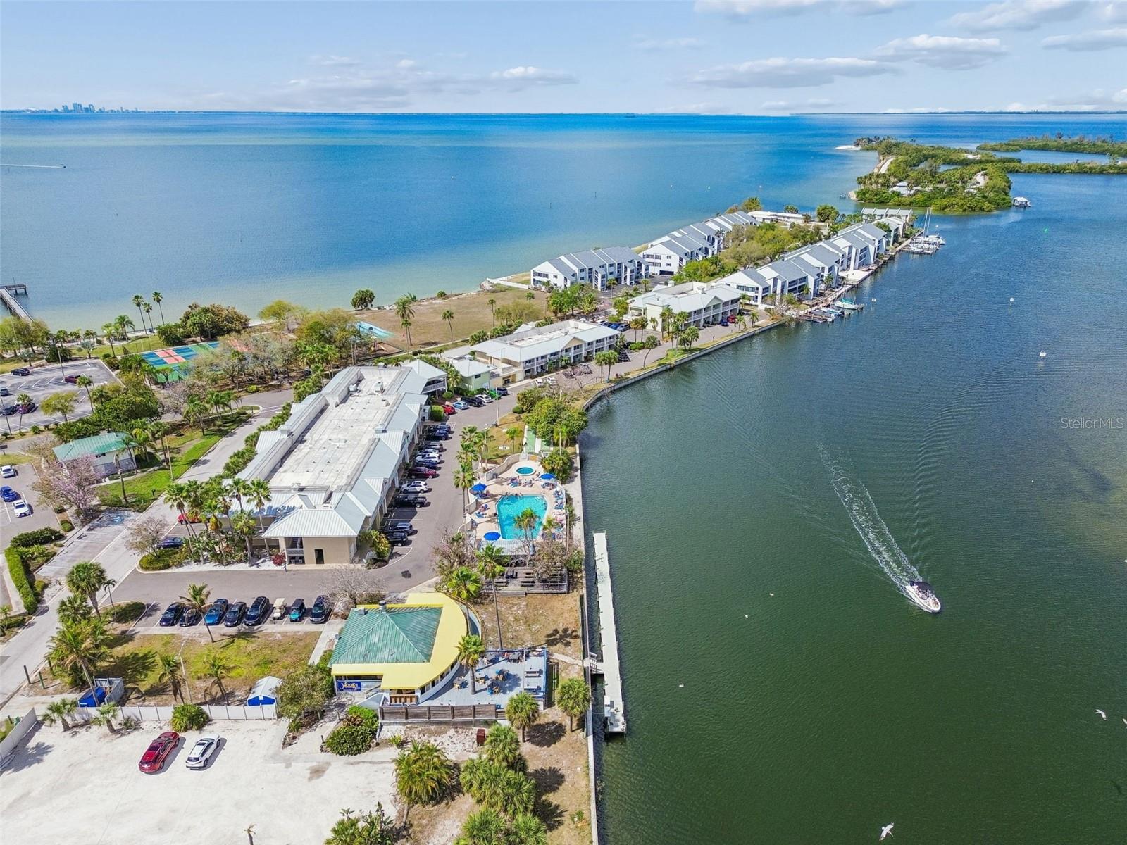 454 BAHIA BEACH BLVD, RUSKIN, FL, 33570