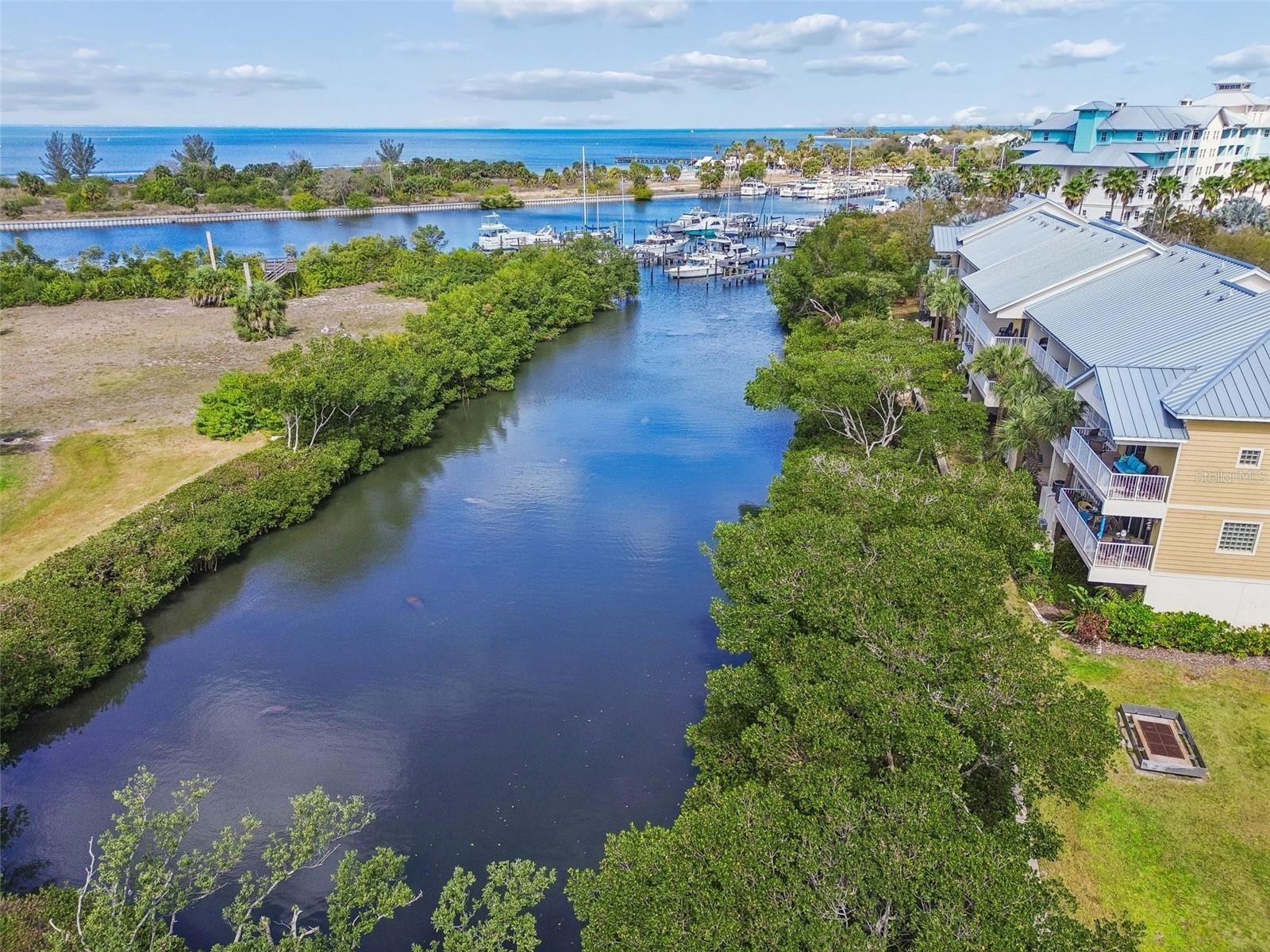 454 BAHIA BEACH BLVD, RUSKIN, FL, 33570