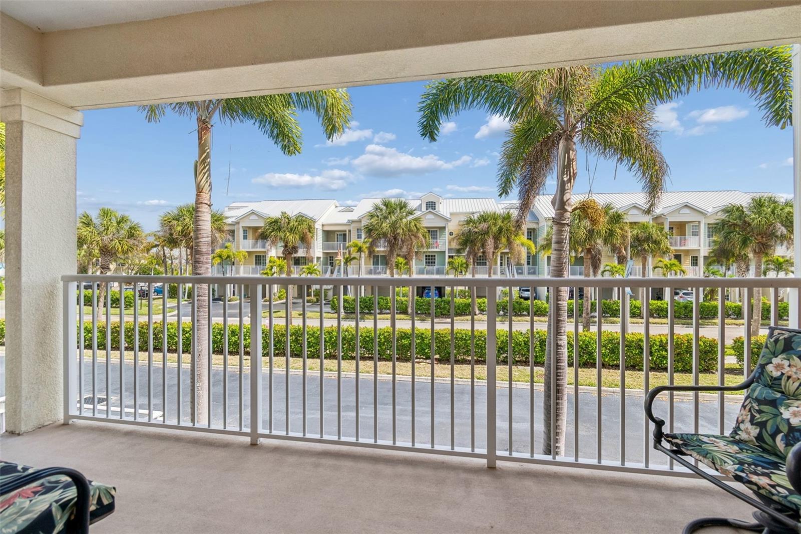 454 BAHIA BEACH BLVD, RUSKIN, FL, 33570