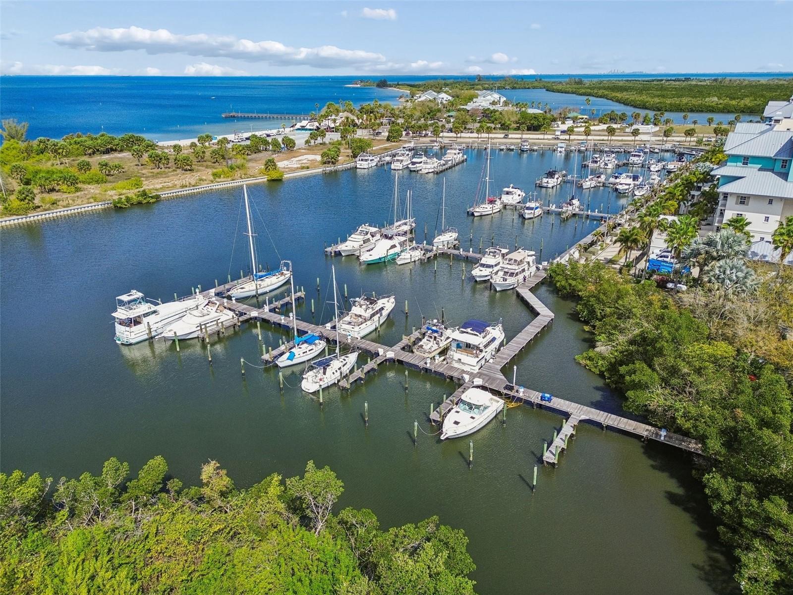 454 BAHIA BEACH BLVD, RUSKIN, FL, 33570