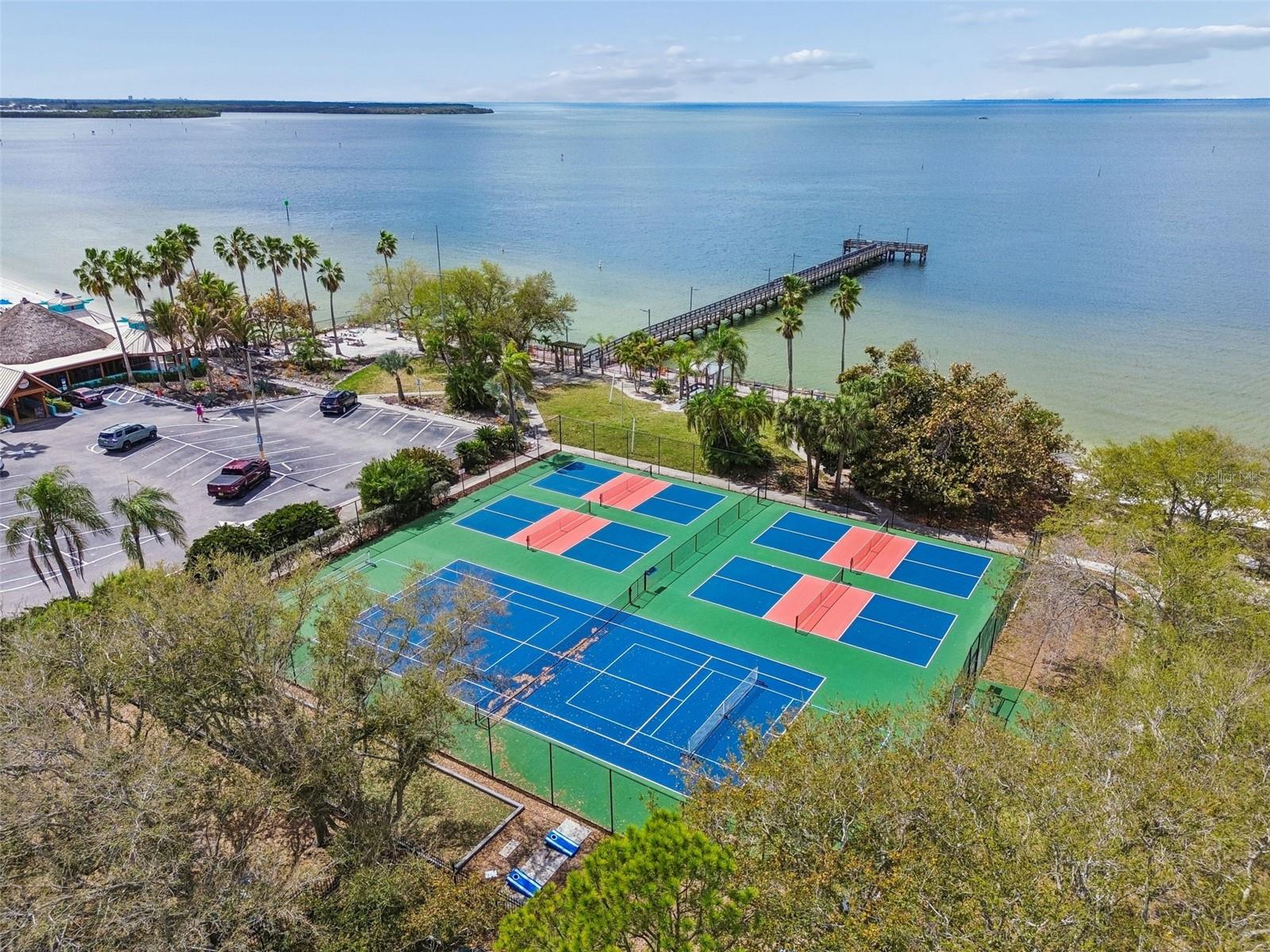 454 BAHIA BEACH BLVD, RUSKIN, FL, 33570