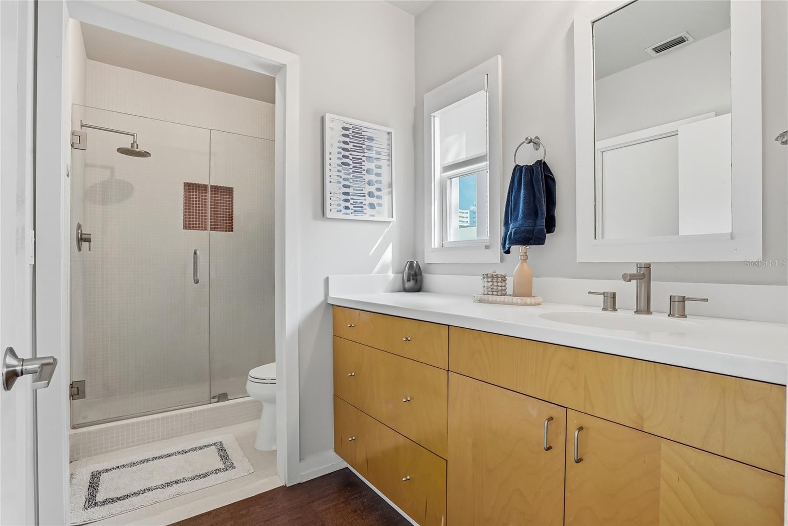 106 FAREHAM PL N, ST PETERSBURG, FL, 33701