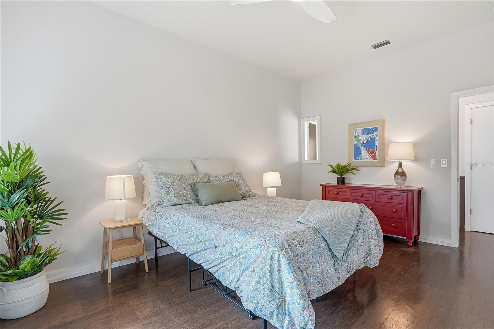 106 FAREHAM PL N, ST PETERSBURG, FL, 33701