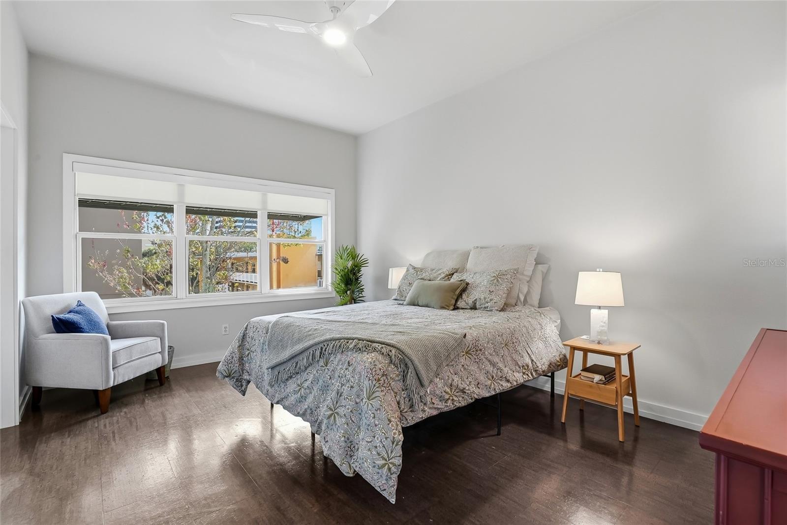 106 FAREHAM PL N, ST PETERSBURG, FL, 33701